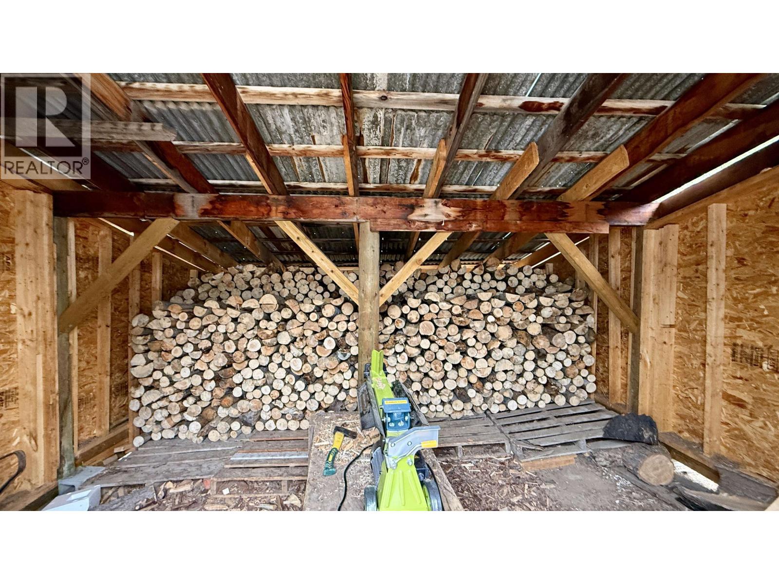 6784 Barnett Road Property Photo 25