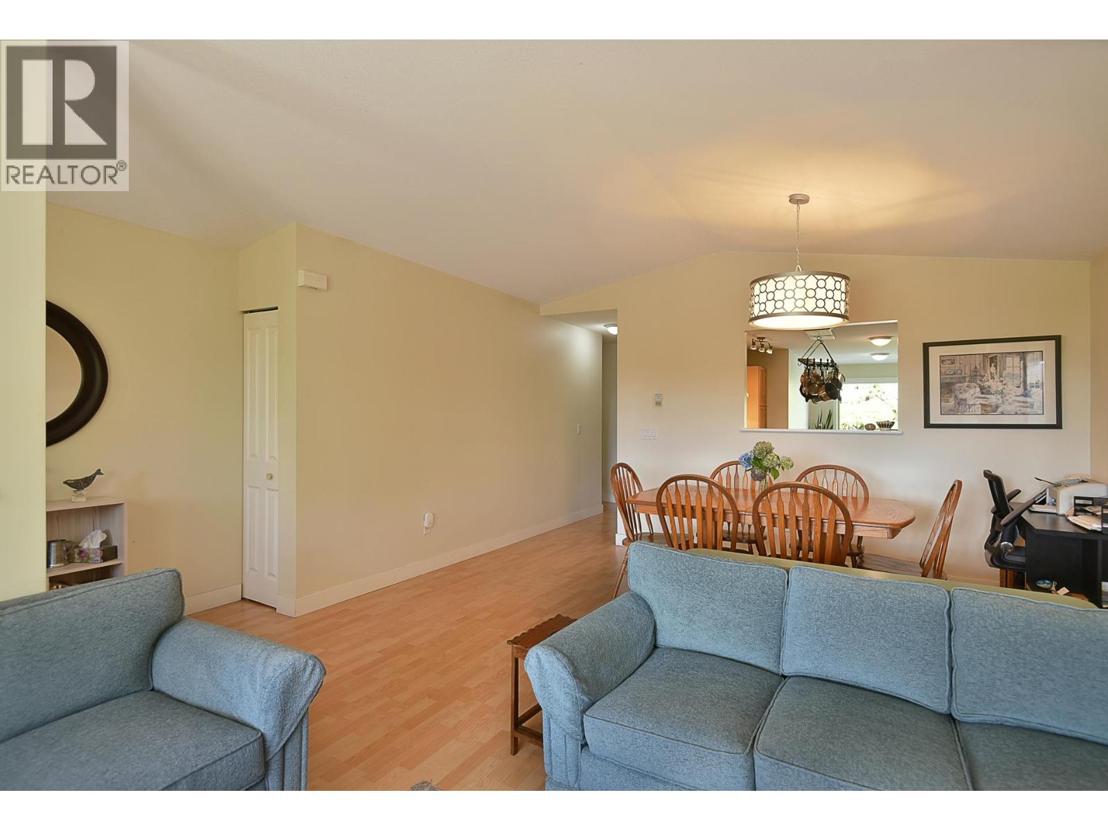 6340 Williams Place Property Photo 3