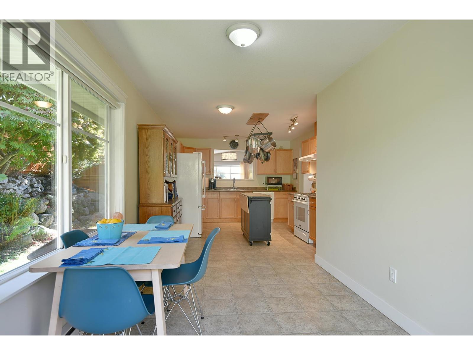6340 Williams Place Property Photo 7