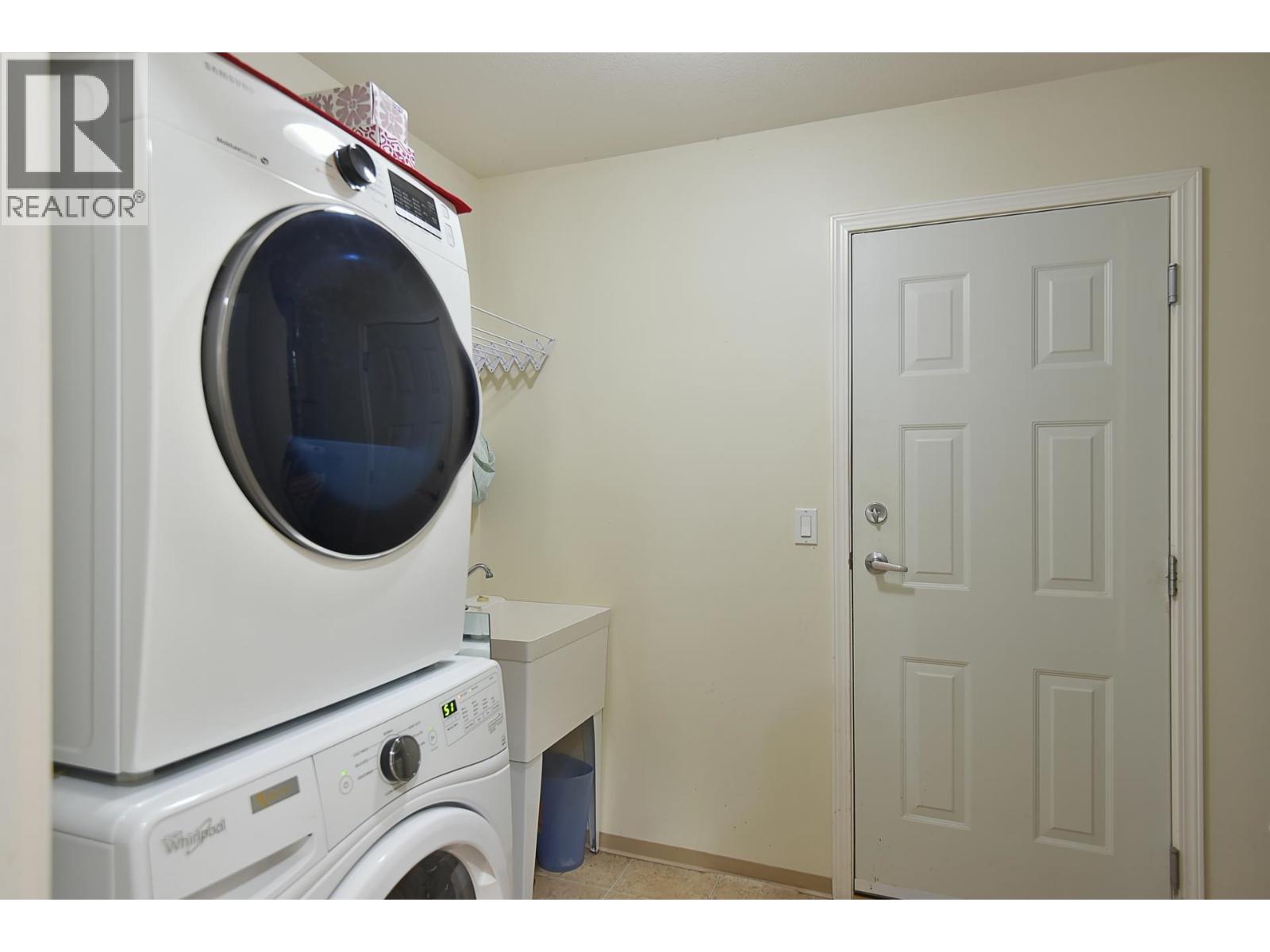 6340 Williams Place Property Photo 10