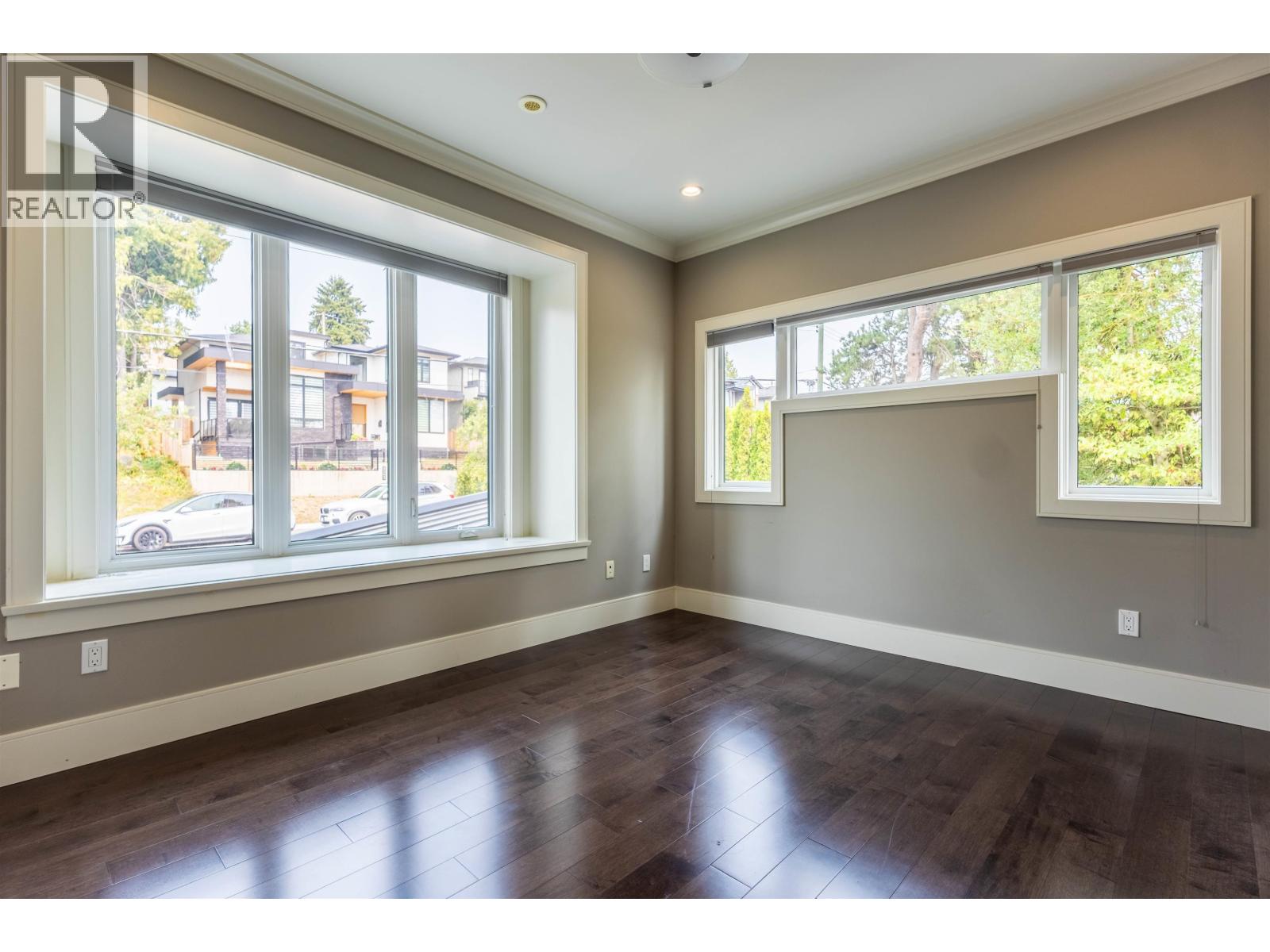 5208 Carson Street Property Photo 22