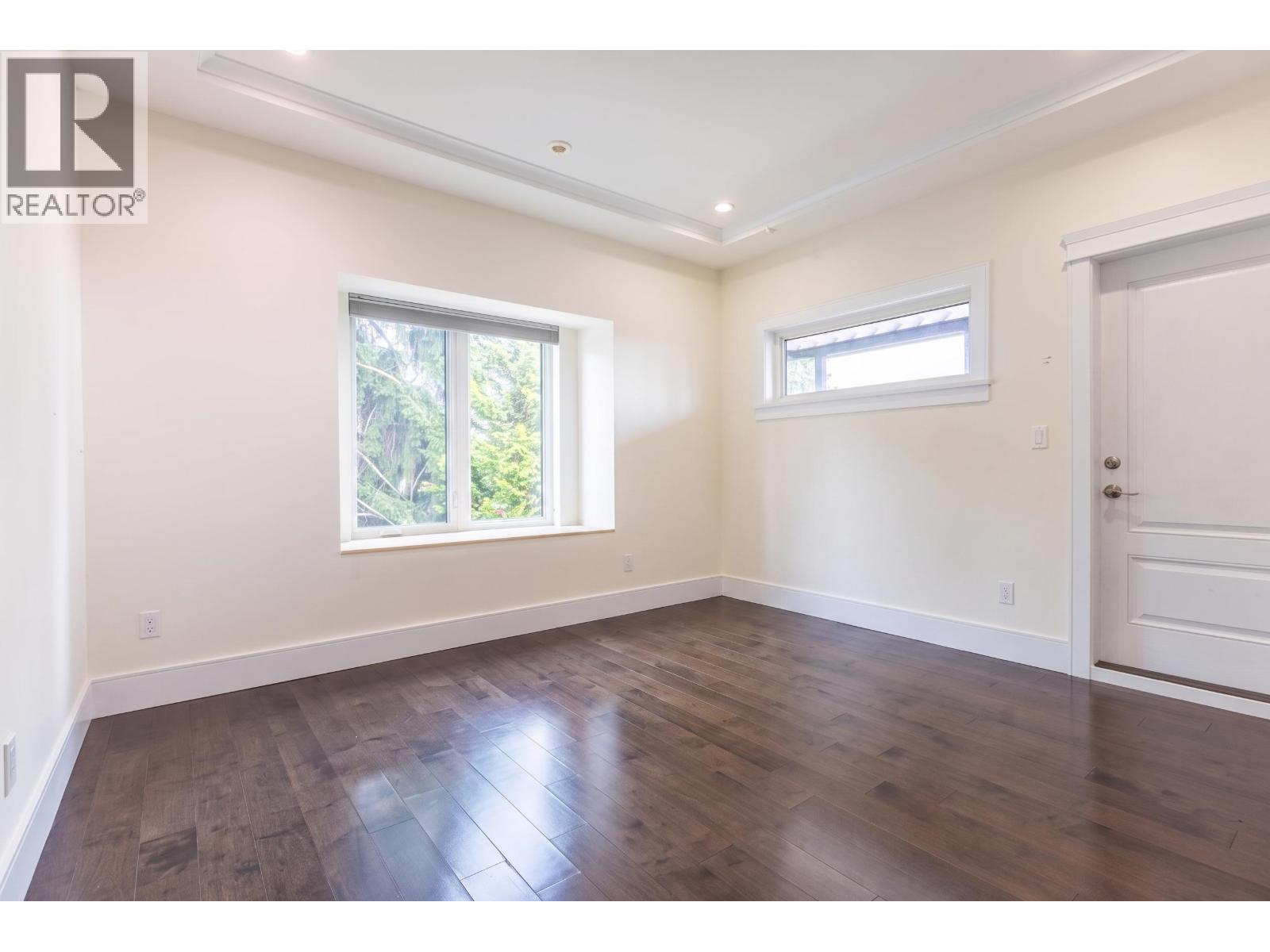 5208 Carson Street Property Photo 24