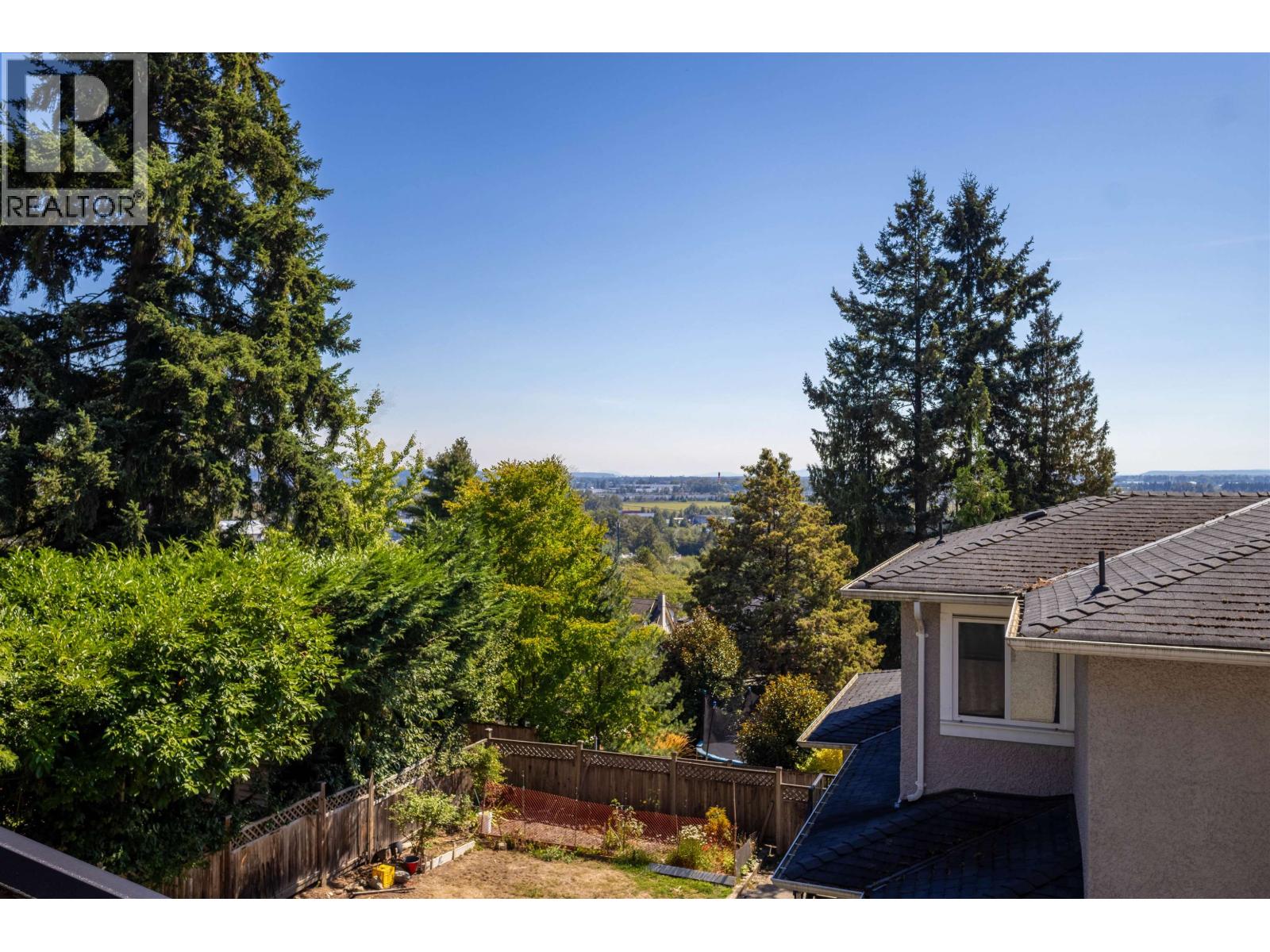 5208 Carson Street Property Photo 31
