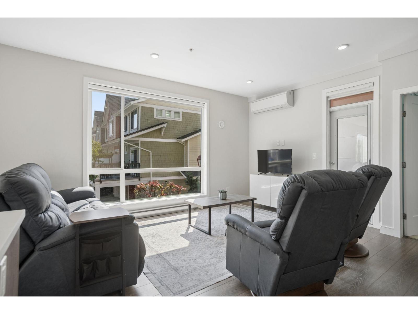 216 11507 84 Avenue Property Photo 11