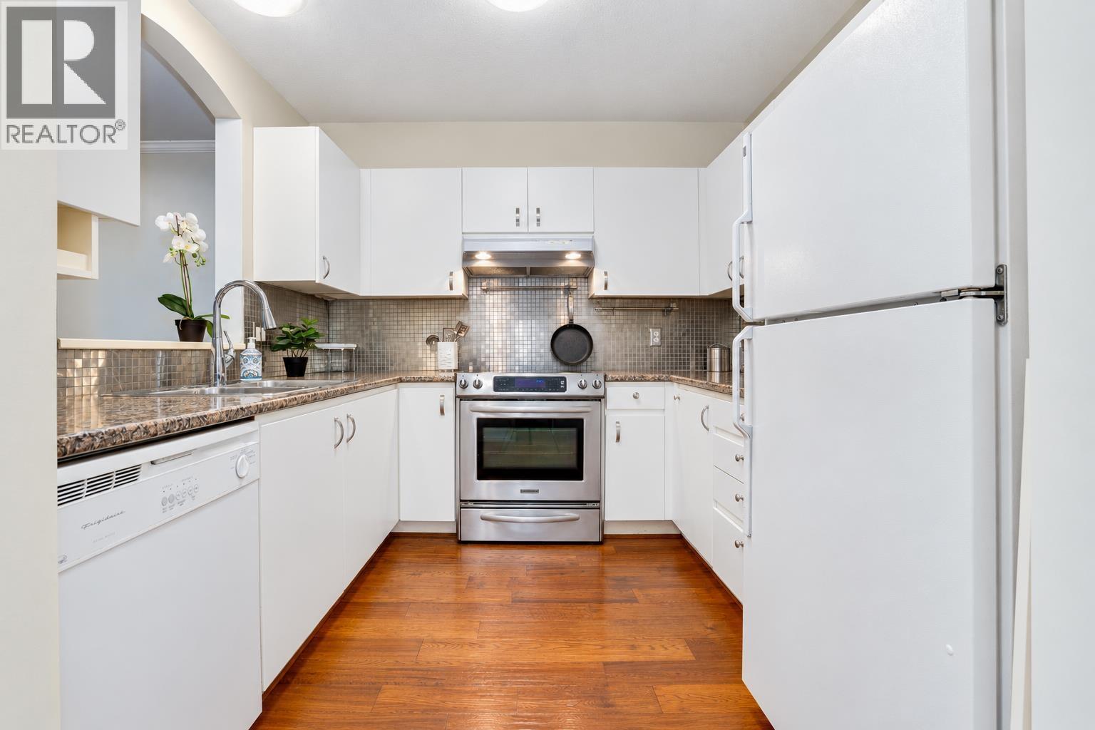 118 8180 Jones Road Property Photo 9