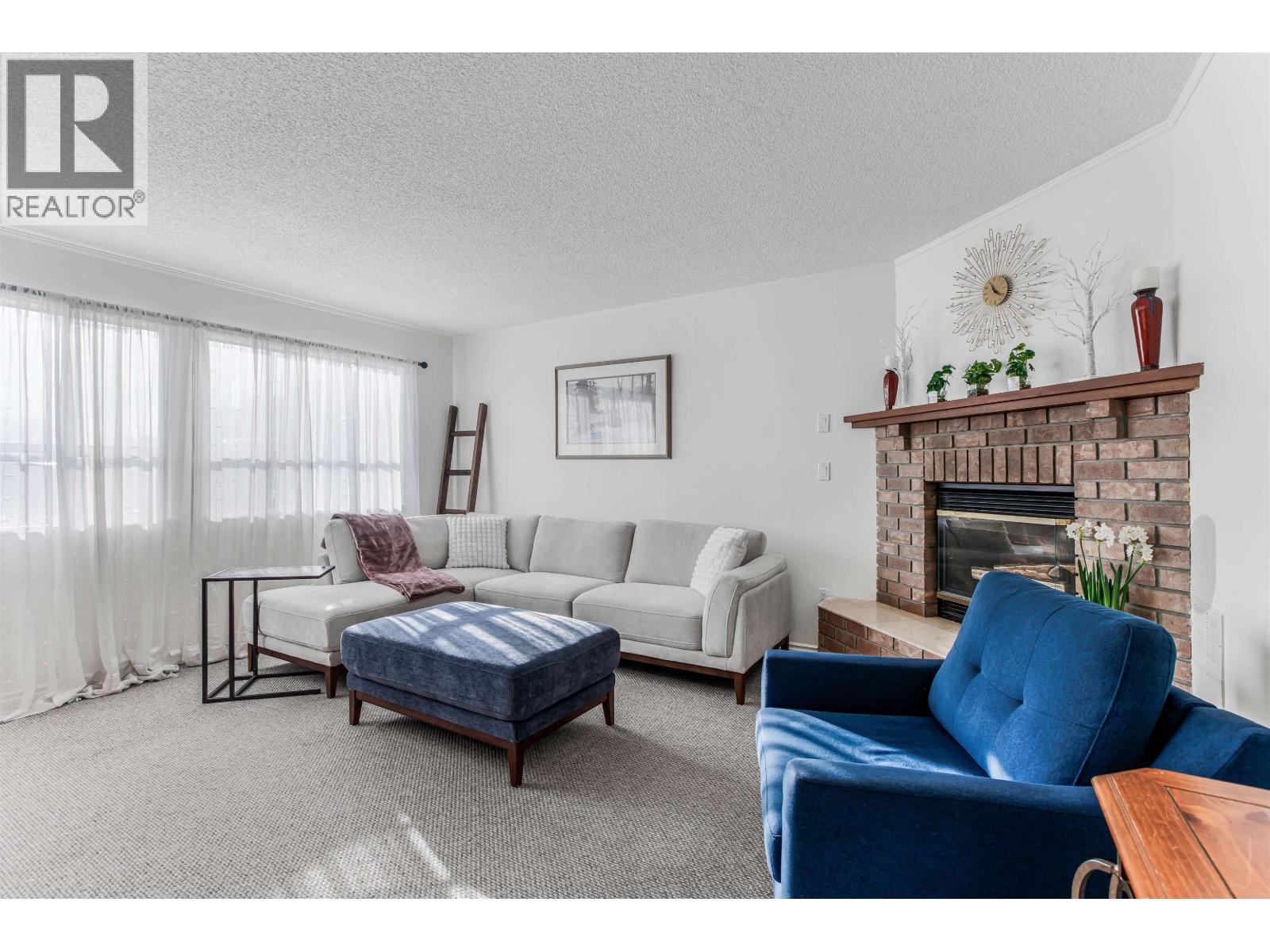 15 11125 232nd Street Property Photo 3