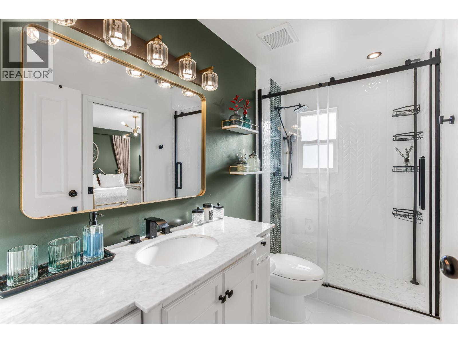 15 11125 232nd Street Property Photo 13