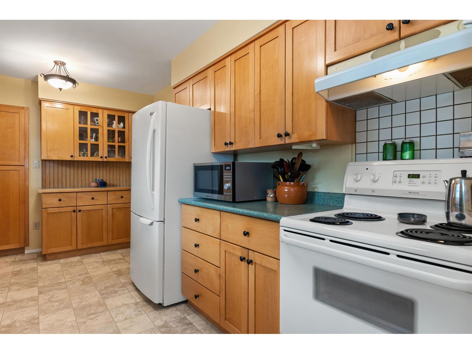 630 Hazel Street Property Photo 8