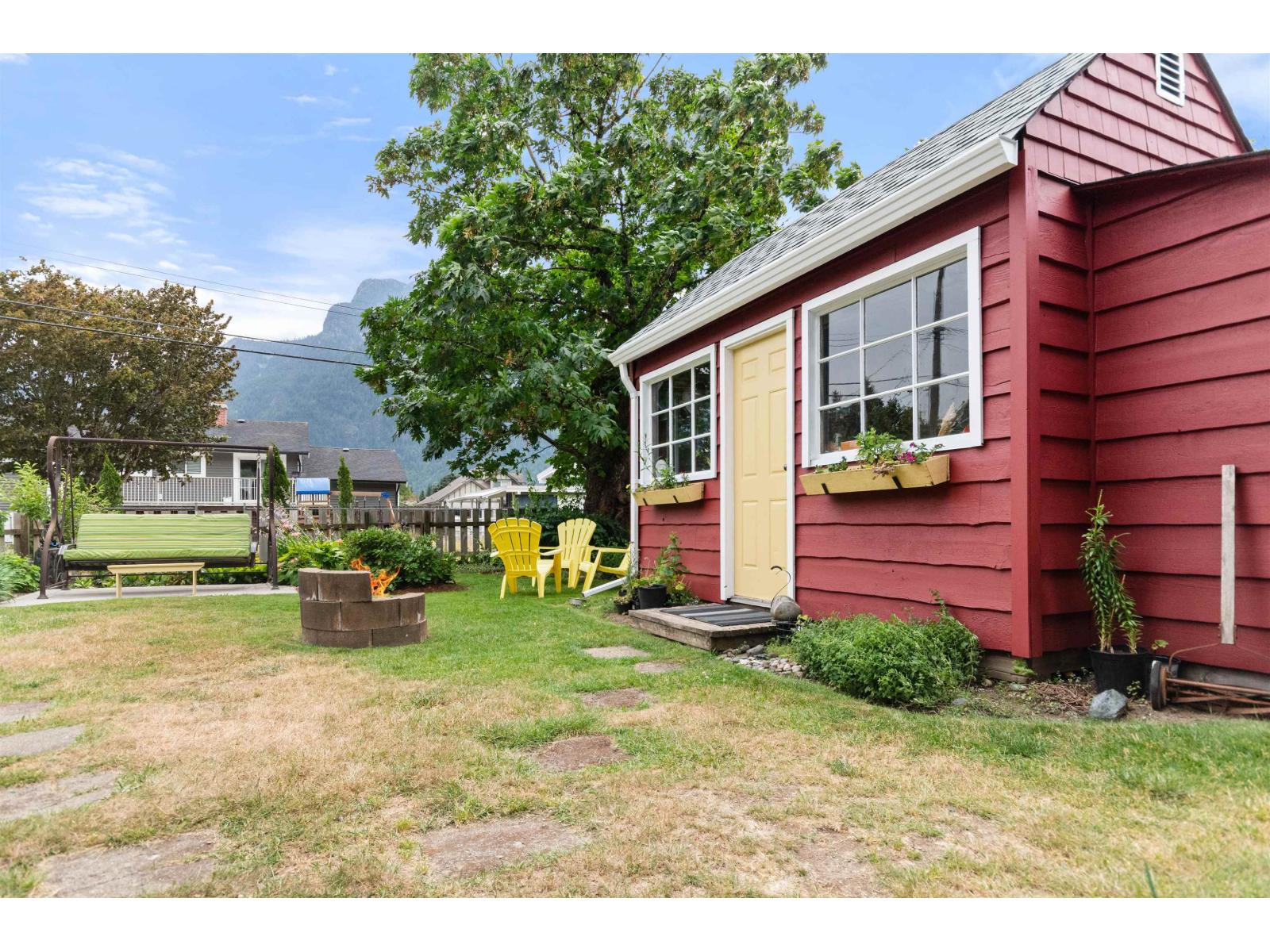 630 Hazel Street Property Photo 36