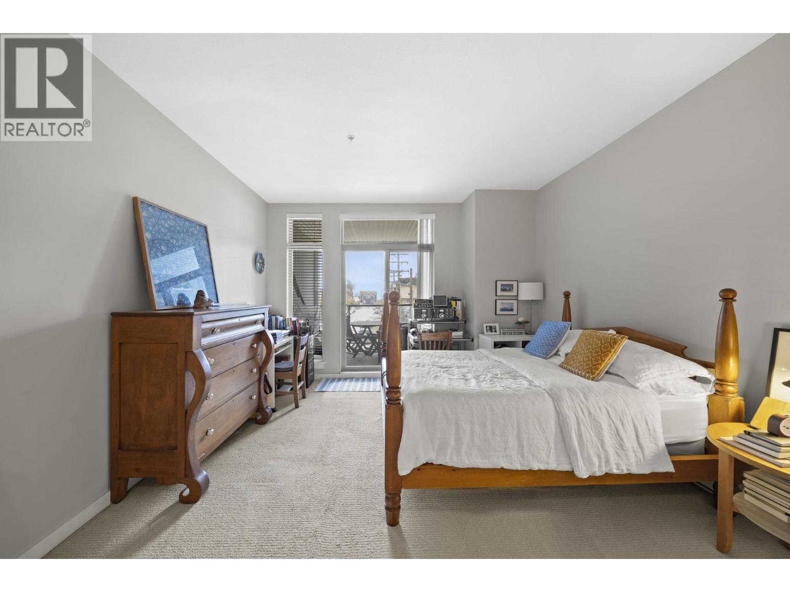 7 6233 London Road Property Photo 16