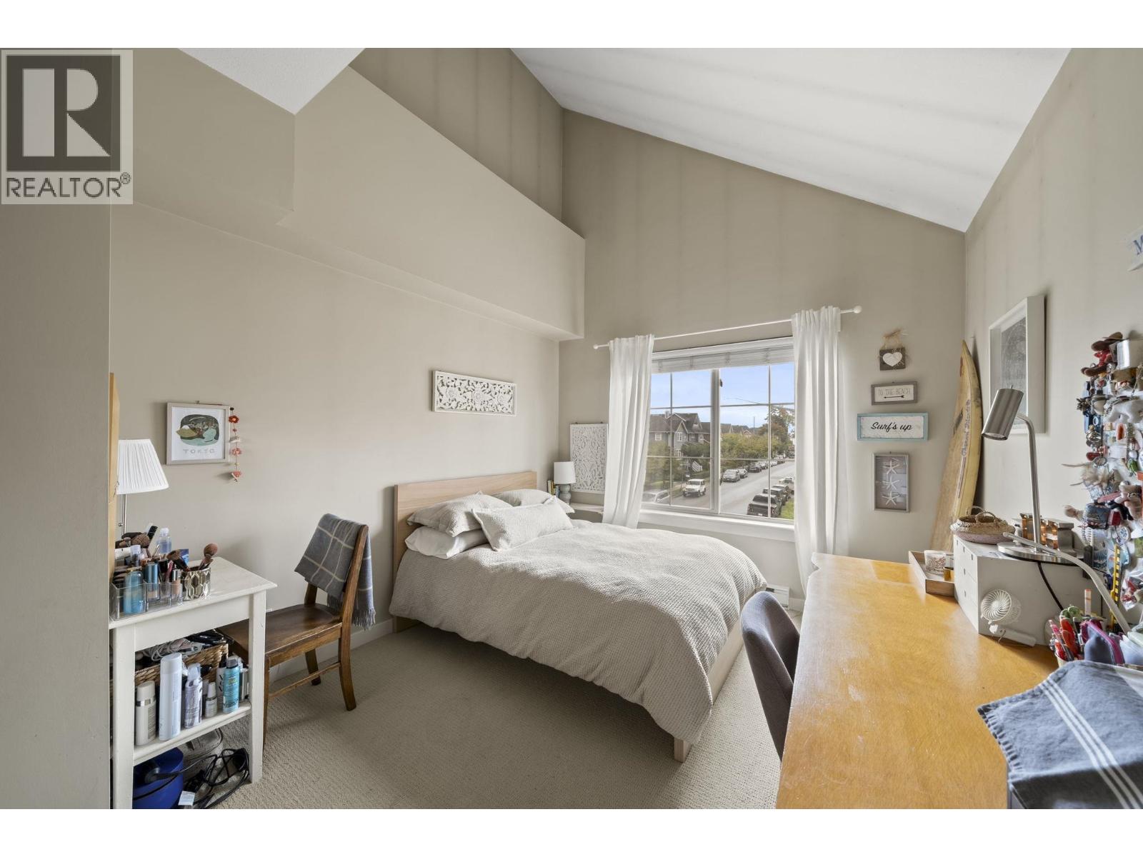 7 6233 London Road Property Photo 17