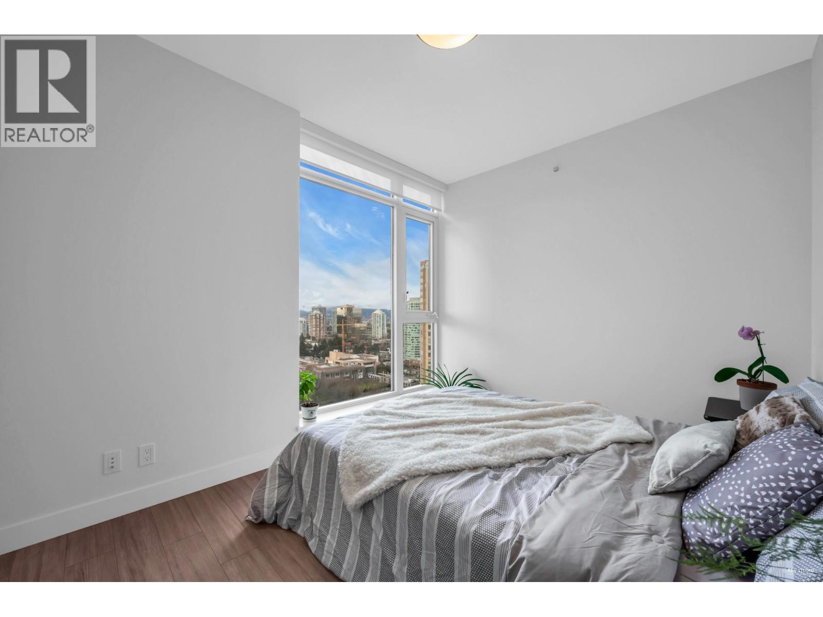 1701 4458 Beresford Street Property Photo 5