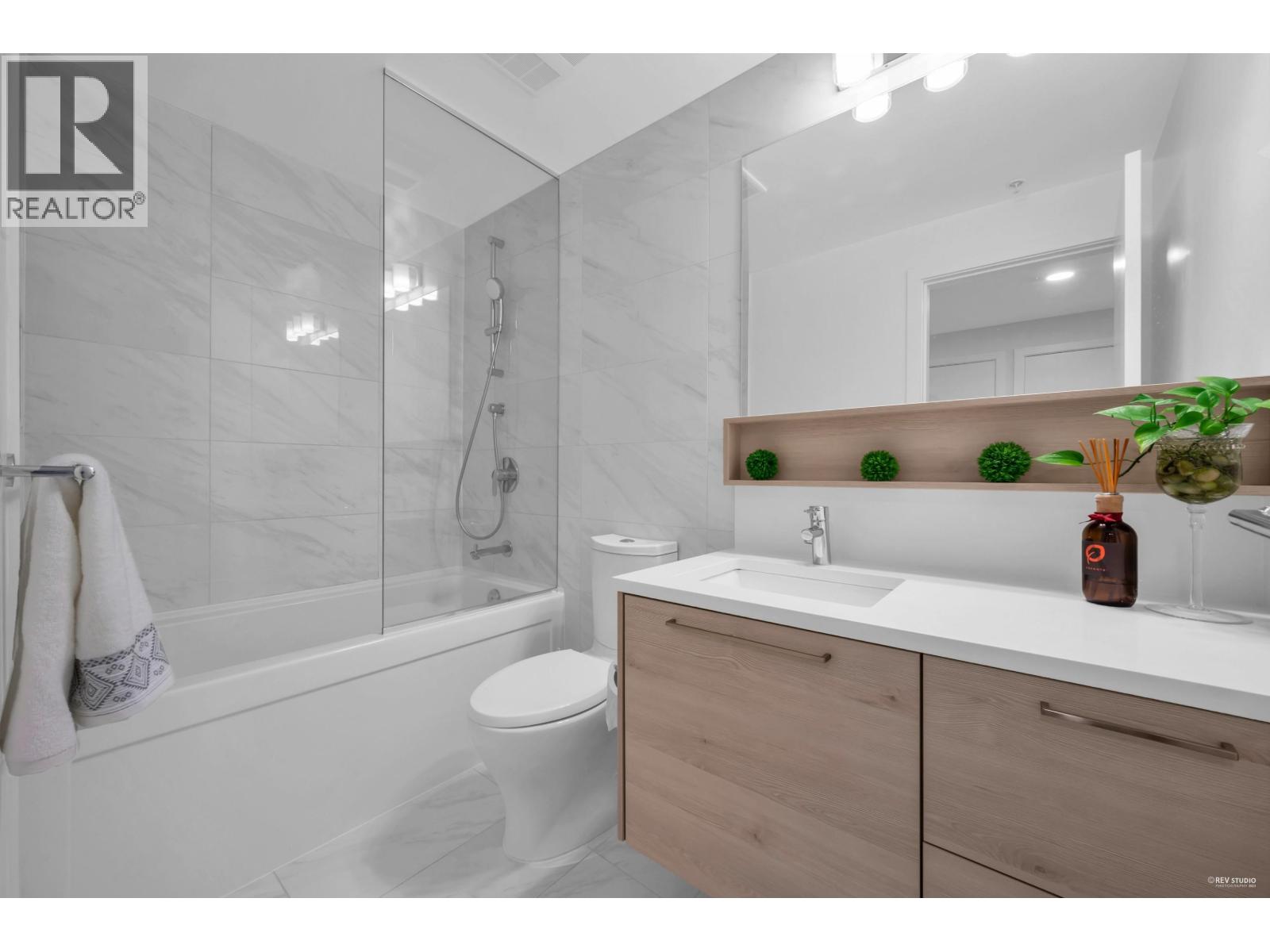 1701 4458 Beresford Street Property Photo 8