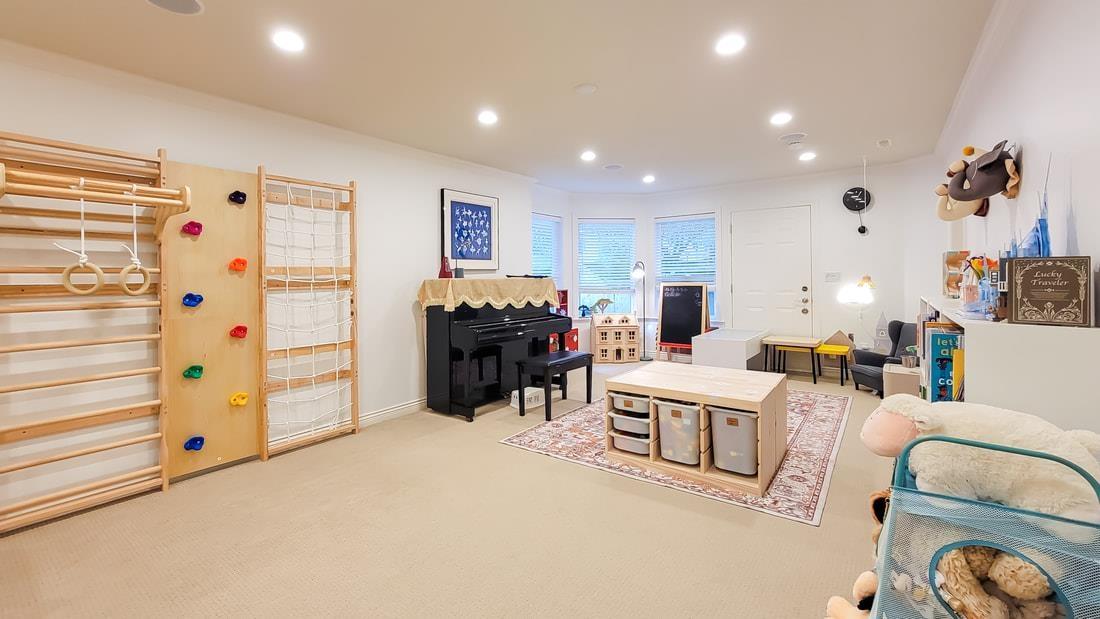 3762 159a Street Property Photo 27