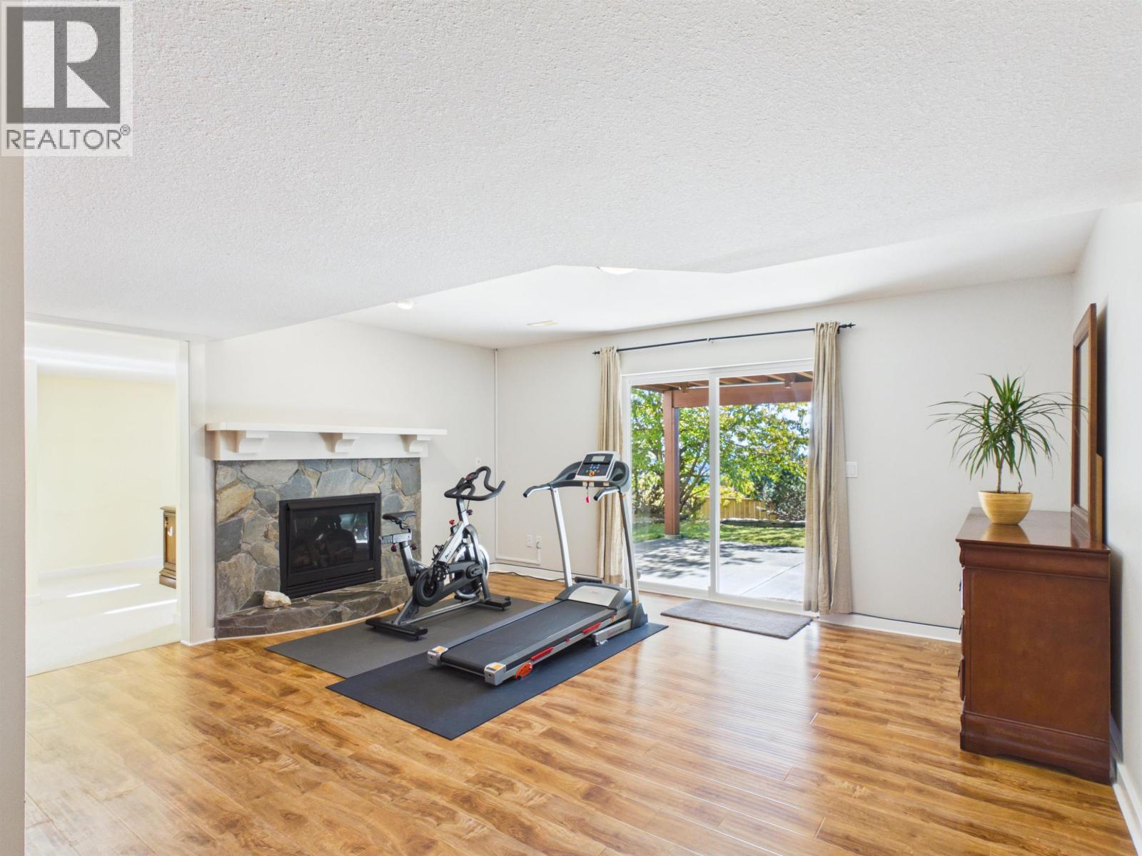 23 Fernway Drive Property Photo 21