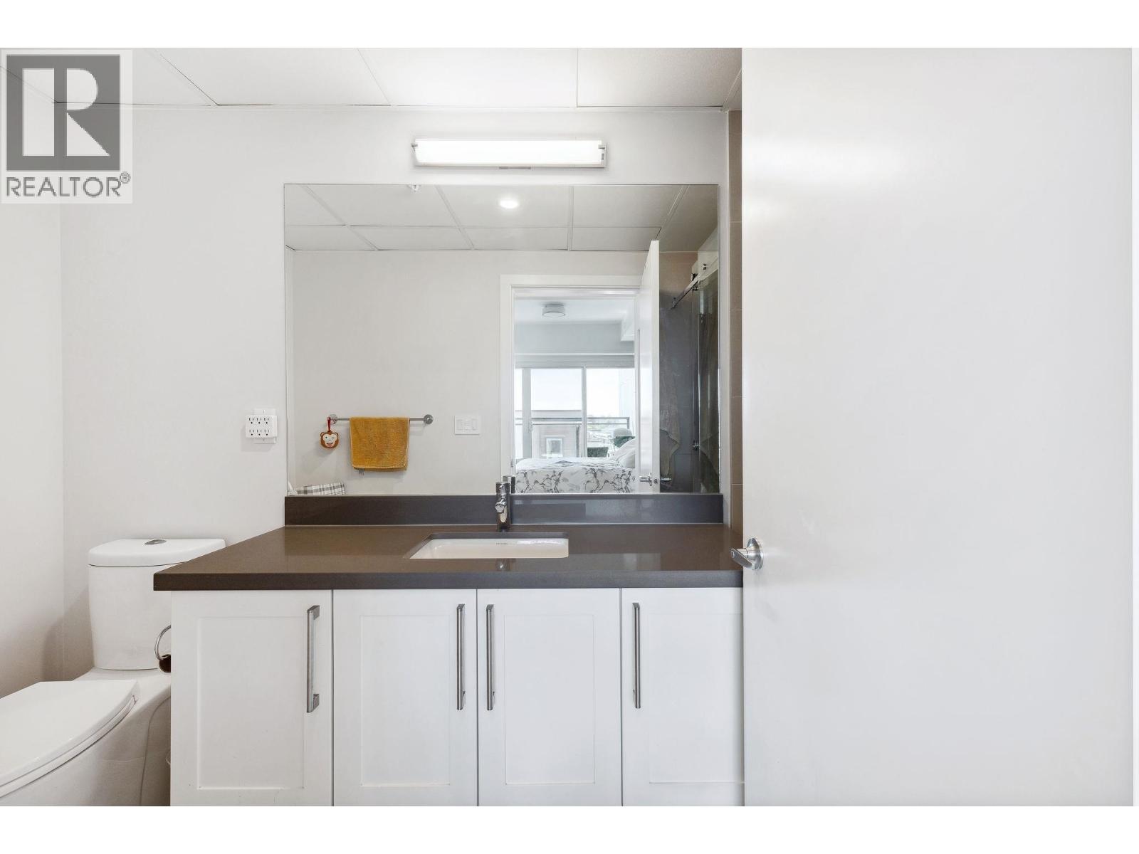 417 10177 River Drive Property Photo 16
