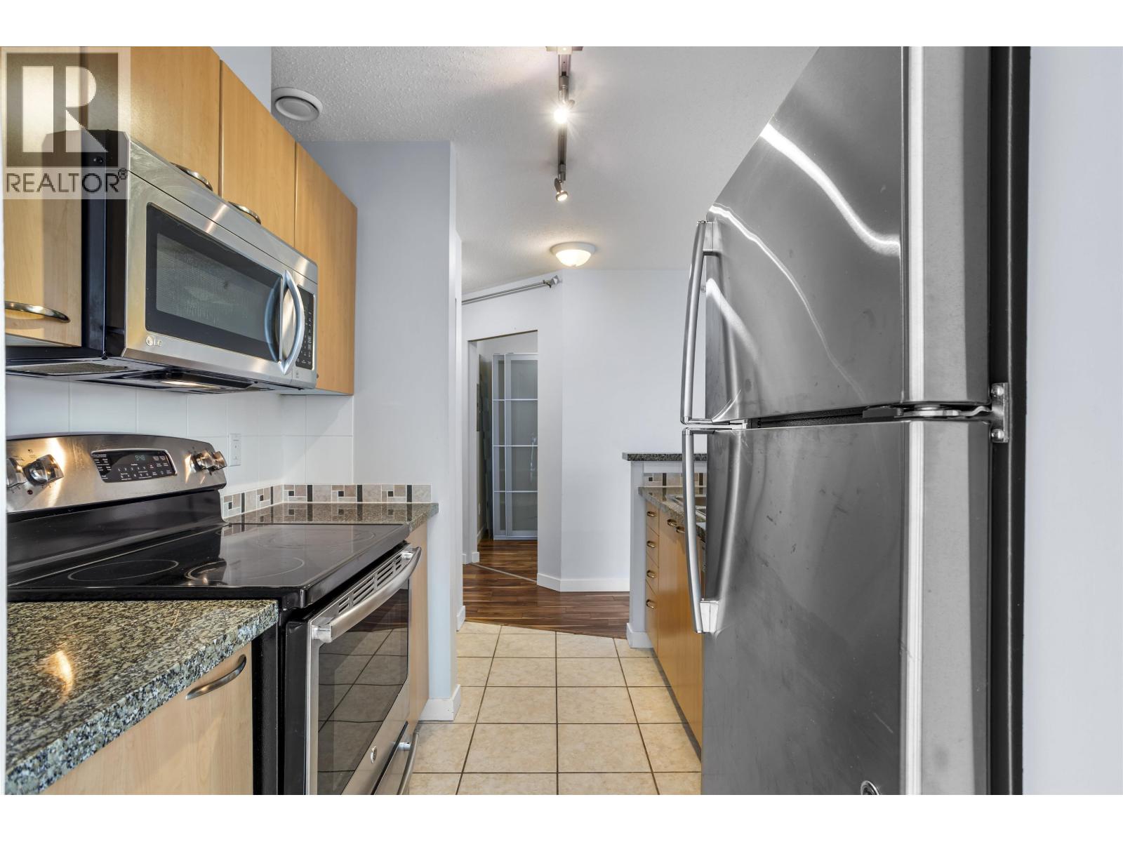 1506 1420 W Georgia Street Property Photo 5