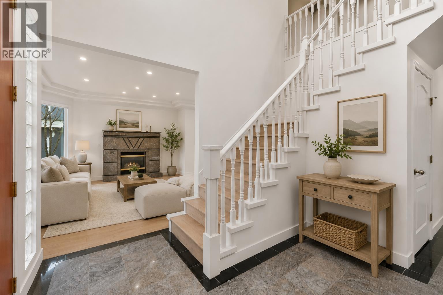 6998 Fielding Court Property Photo 1