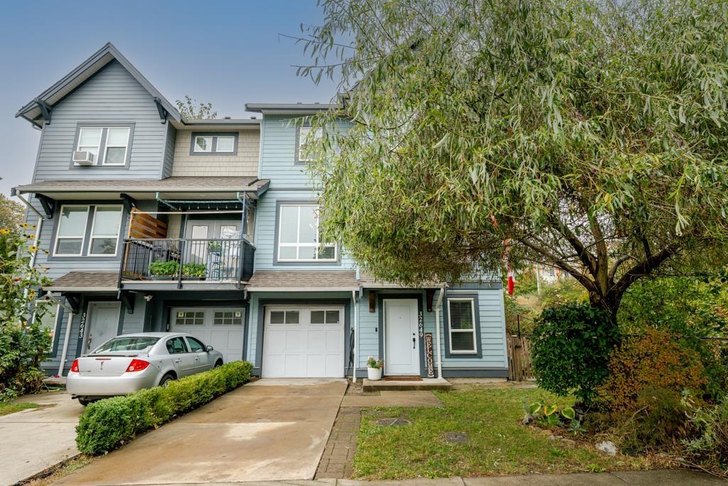 32649 Preston Boulevard Property Photo 2