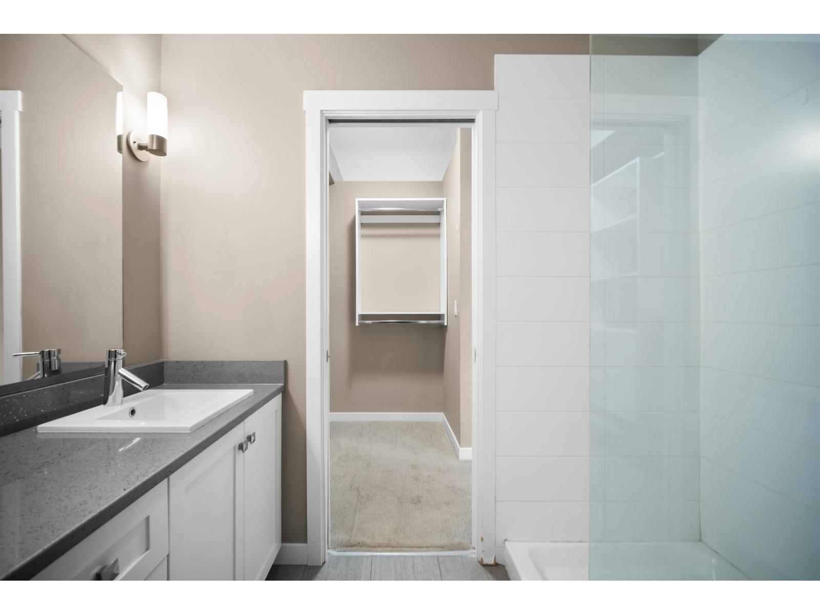 111 2242 Whatcom Road Property Photo 18