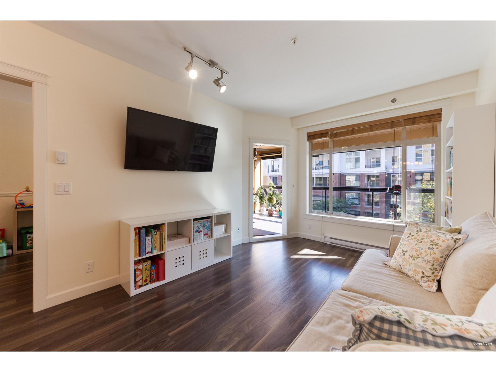 316 8157 207 Street Property Photo 8