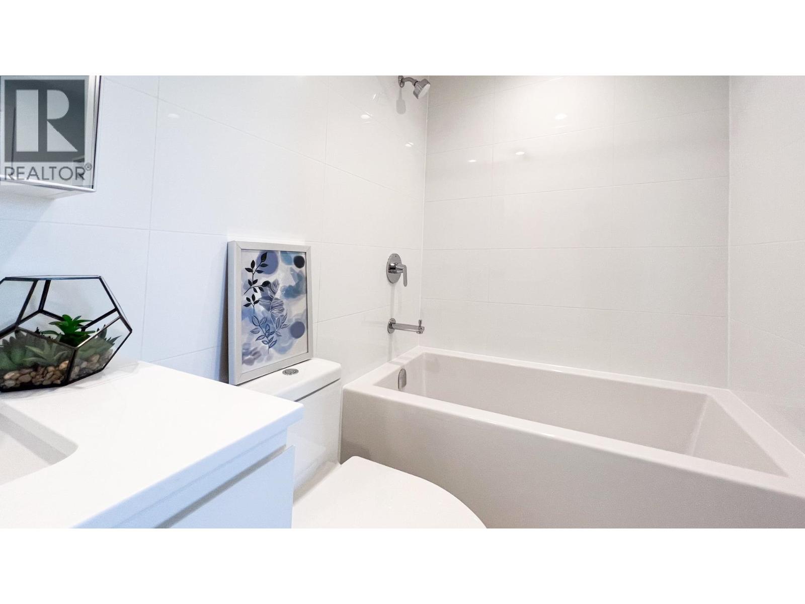 2601 3809 Evergreen Place Property Photo 15