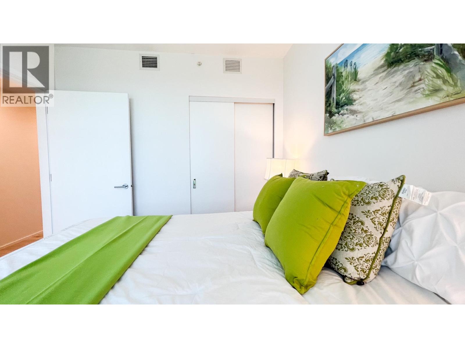 2601 3809 Evergreen Place Property Photo 17