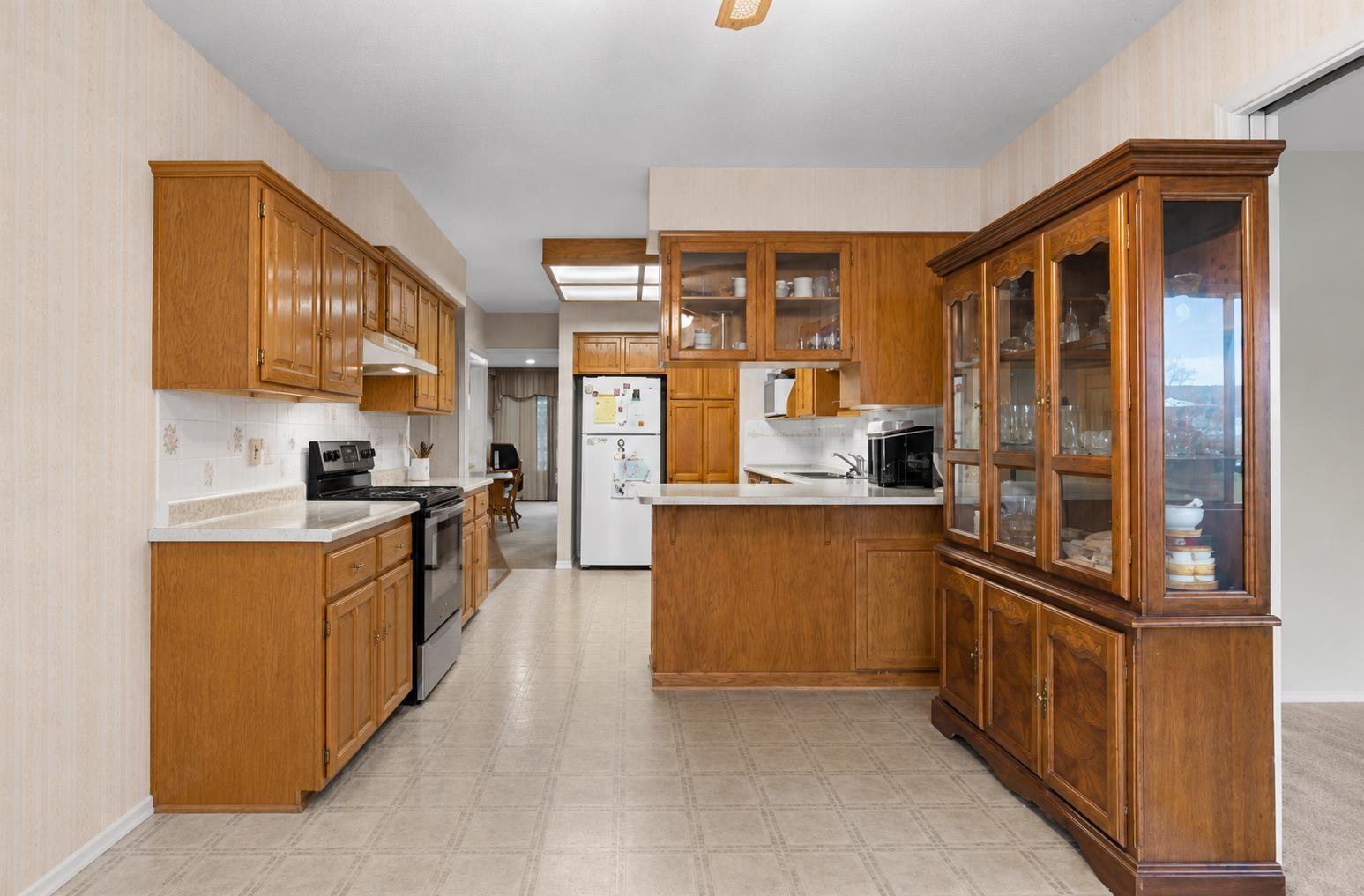 244 32691 Garibaldi Drive Property Photo 9