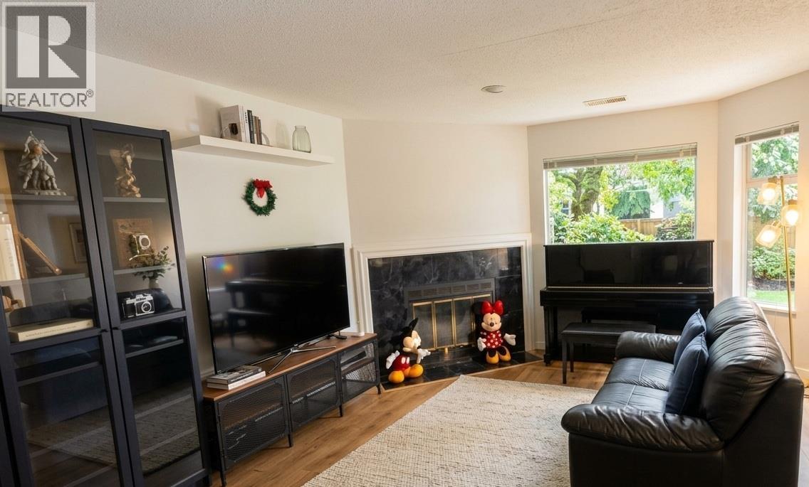 9 8691 Cook Road Property Photo 3