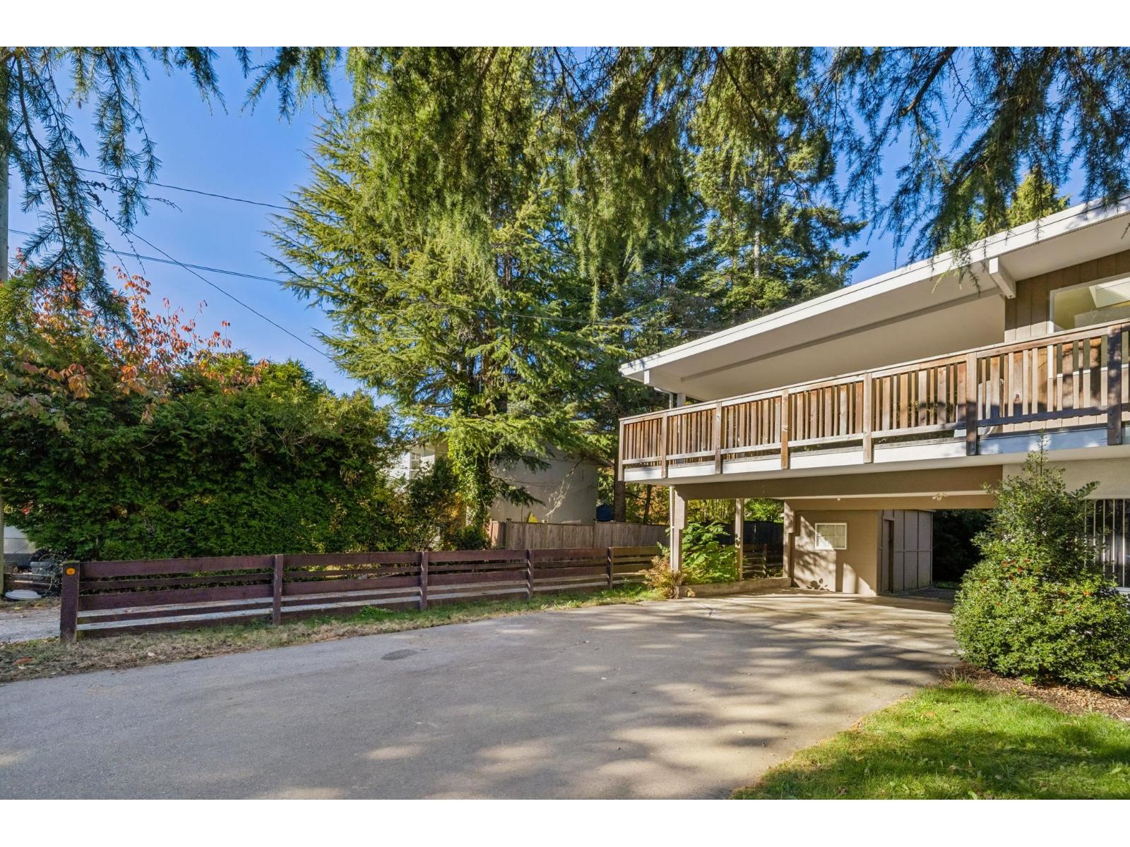 13645 Blackburn Avenue Property Photo 3