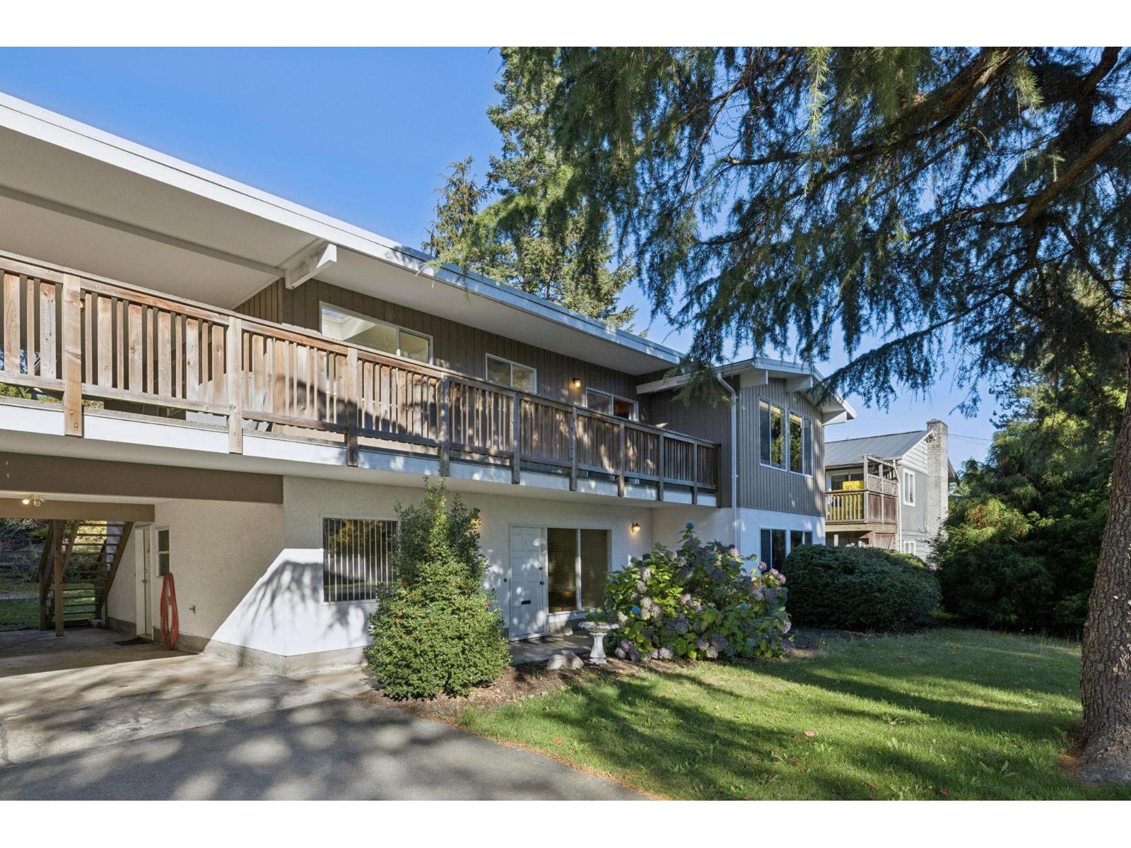 13645 Blackburn Avenue Property Photo 4