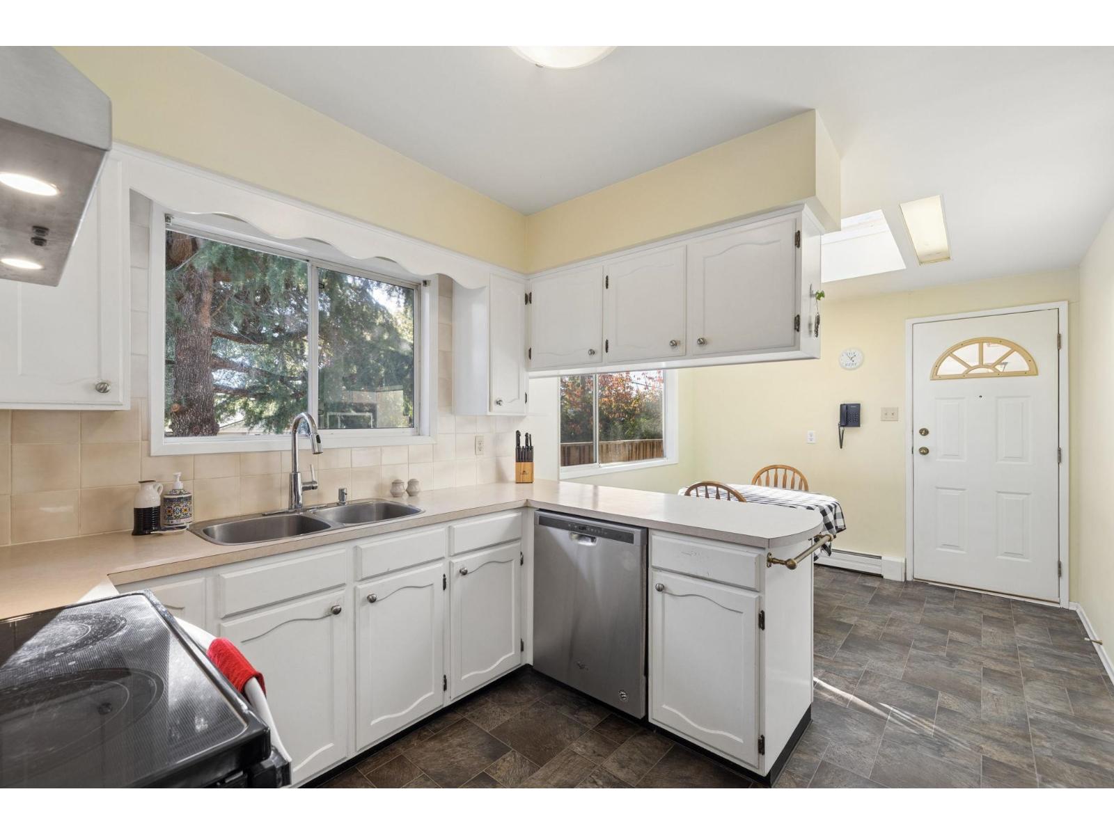 13645 Blackburn Avenue Property Photo 18