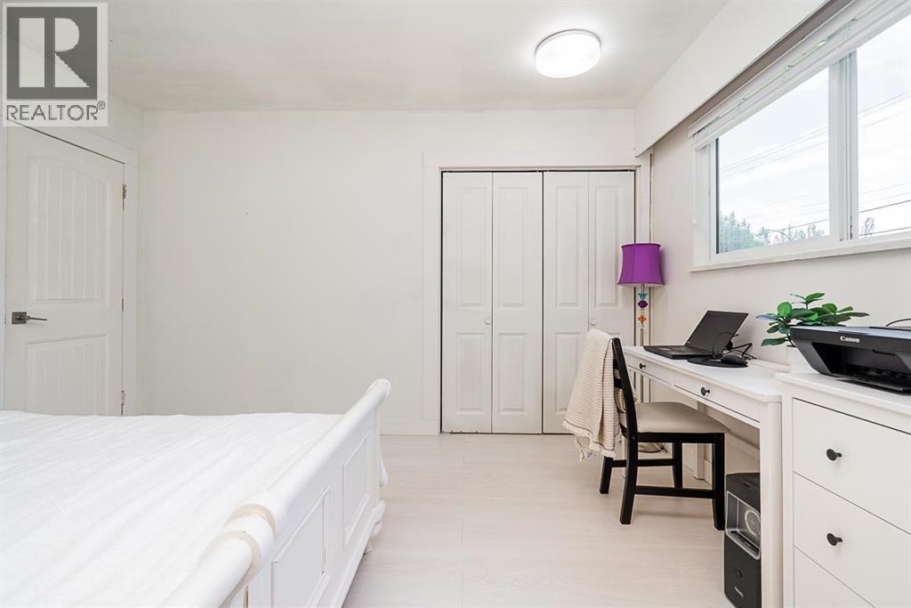 24084 102 Avenue Property Photo 17