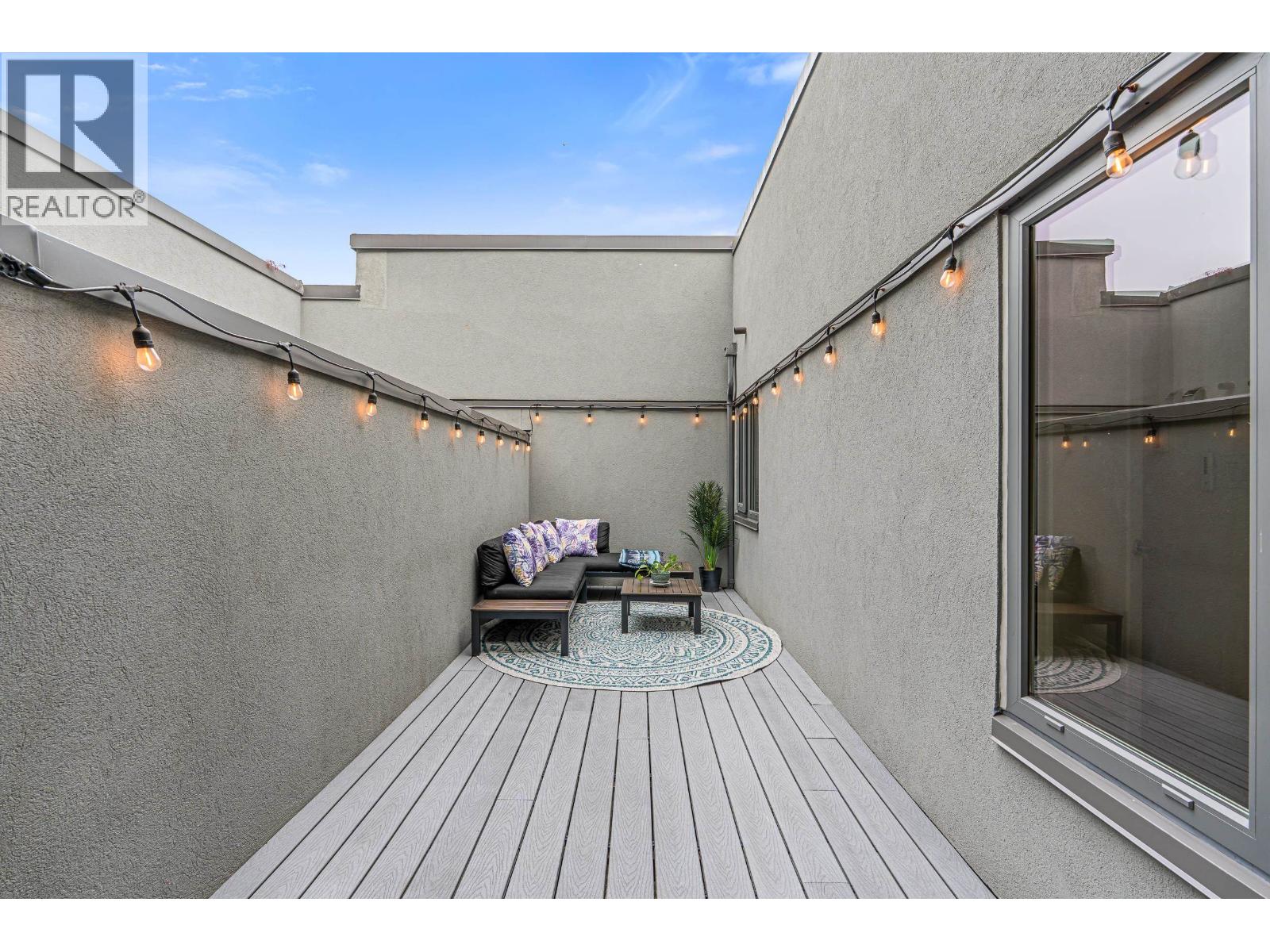 1339 W 8th Avenue Property Photo 17