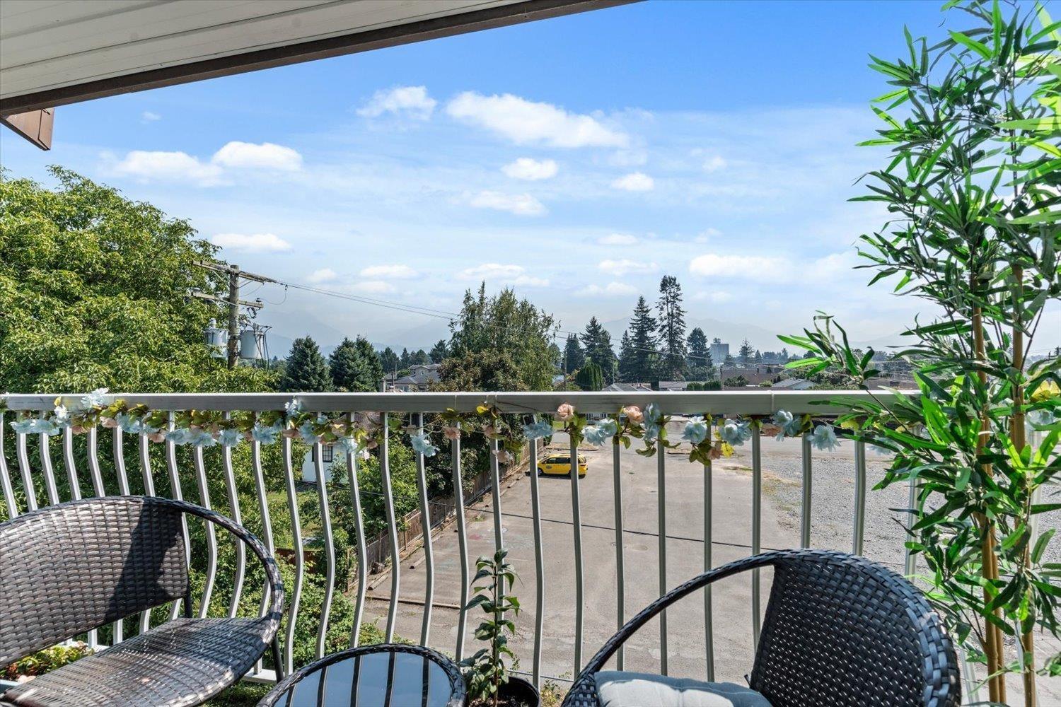 46210 Margaret Avenue #23 Property Photo 6