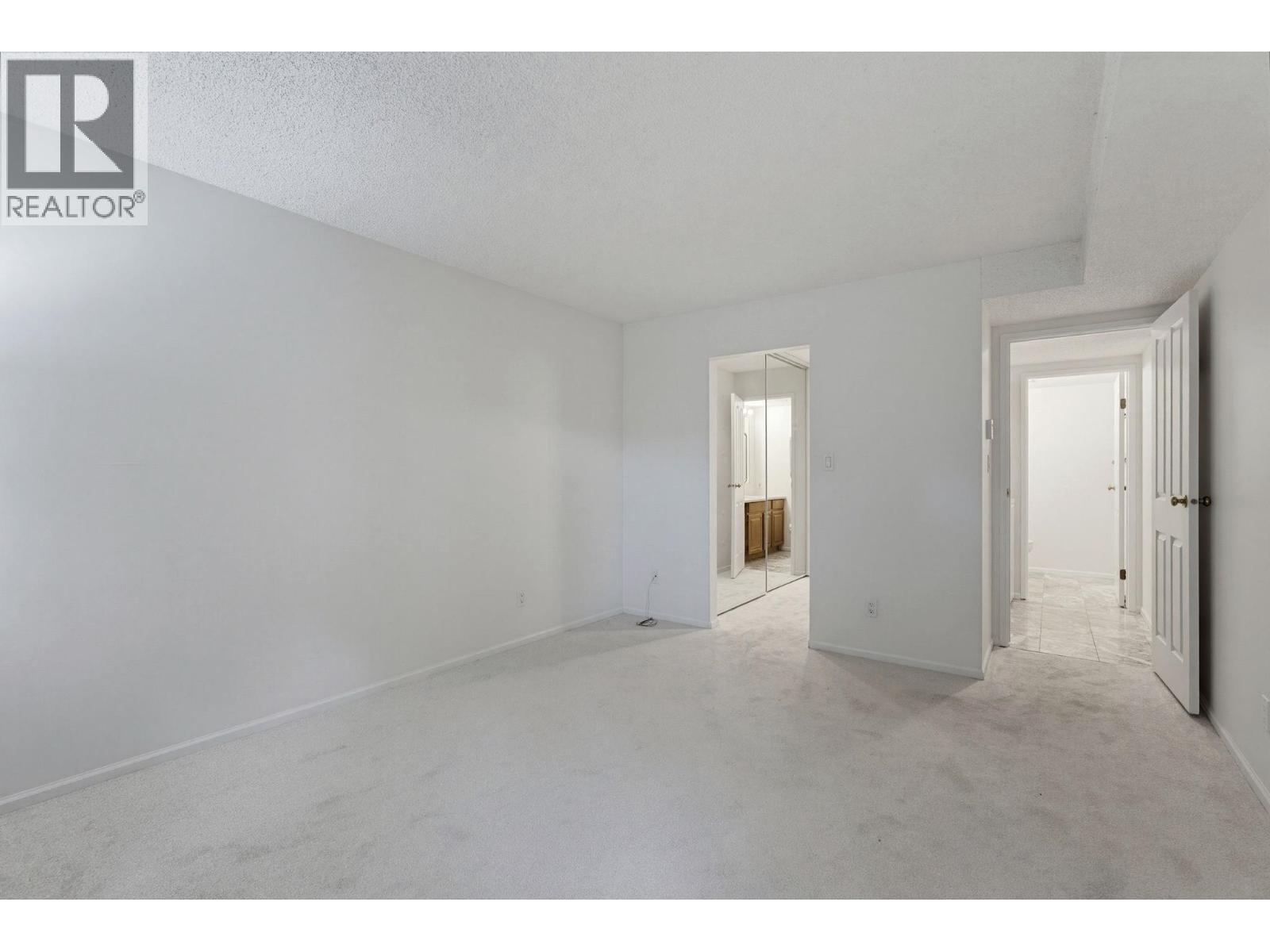 106 333 Wethersfield Drive Property Photo 14
