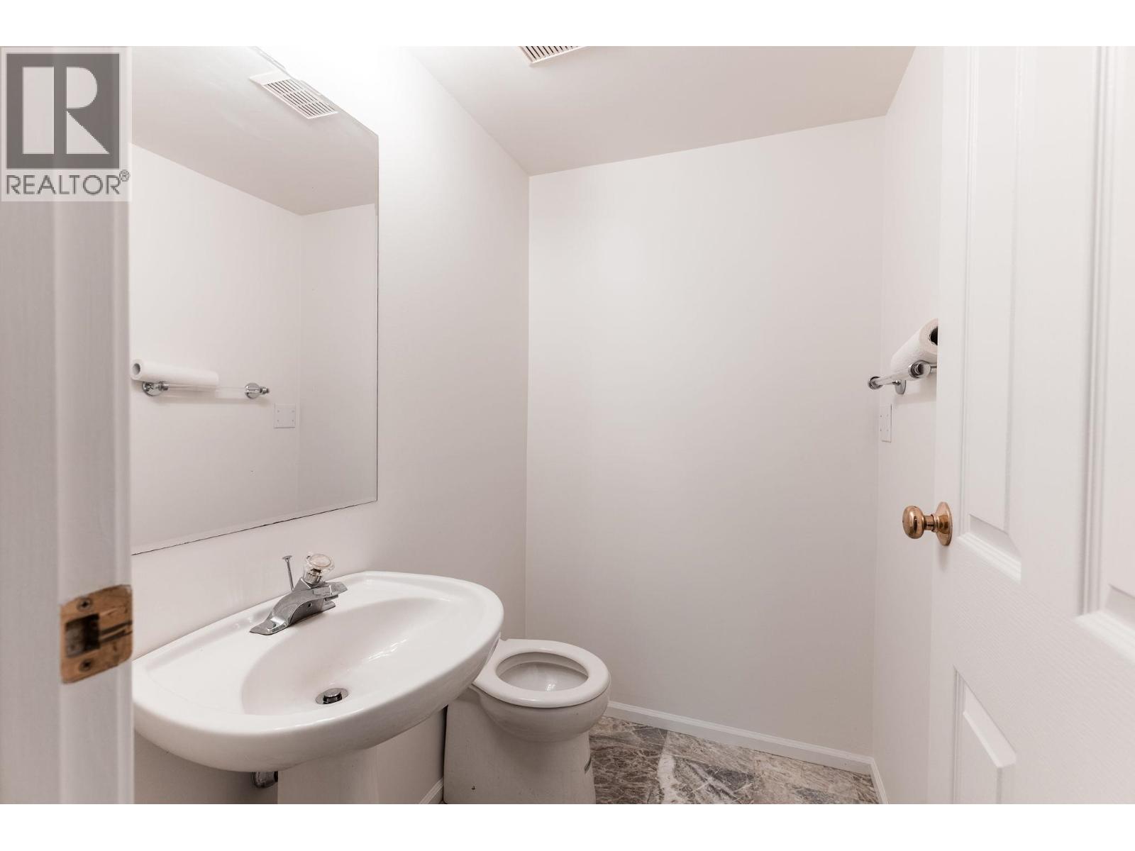106 333 Wethersfield Drive Property Photo 20