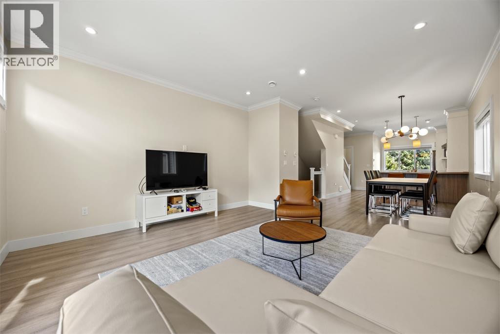 4 9840 Alberta Road Property Photo 24