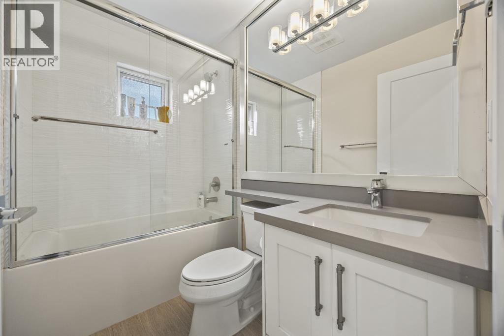 4 9840 Alberta Road Property Photo 35