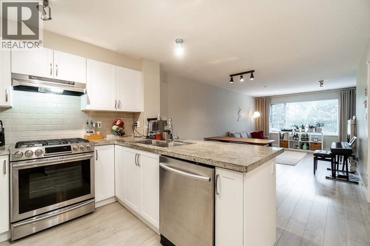 211 4728 Dawson Street Property Photo 3