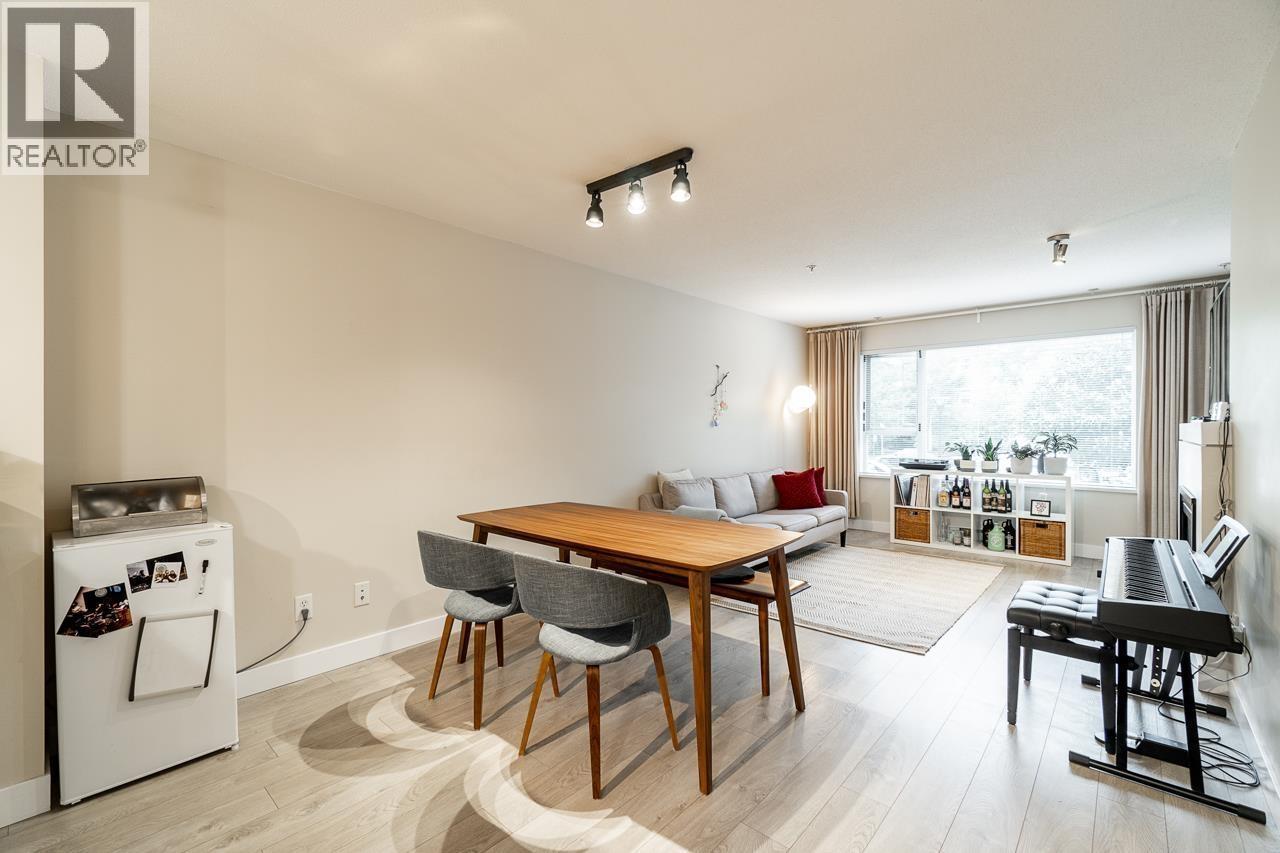 211 4728 Dawson Street Property Photo 8