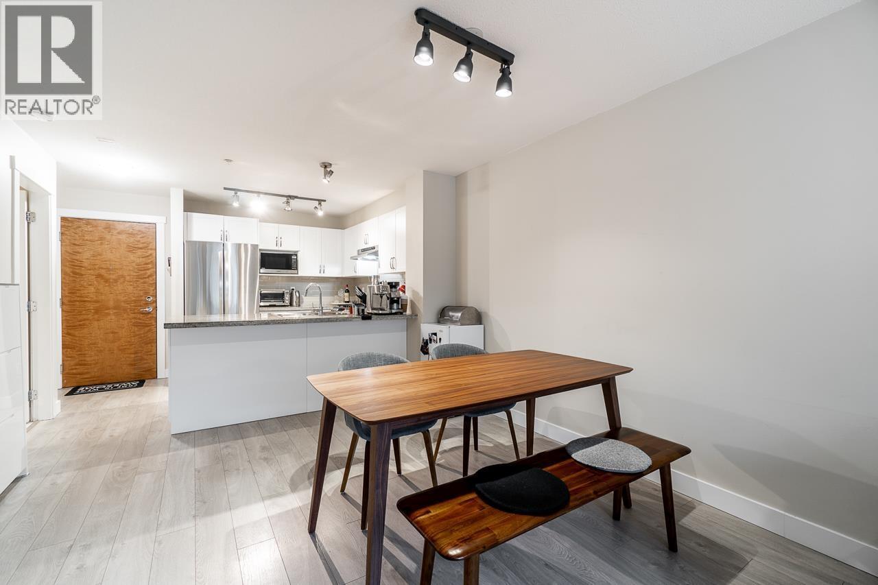 211 4728 Dawson Street Property Photo 9