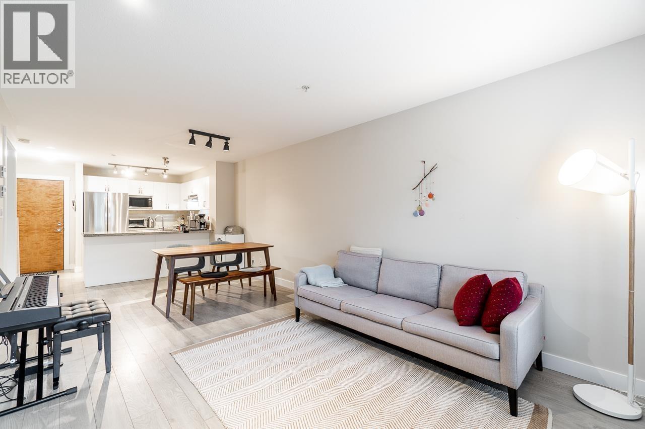 211 4728 Dawson Street Property Photo 13