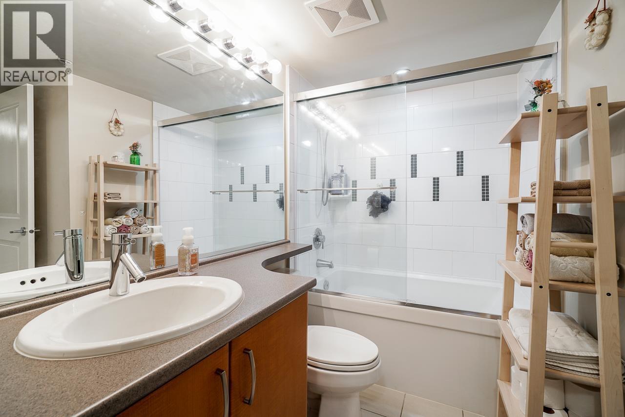 211 4728 Dawson Street Property Photo 17