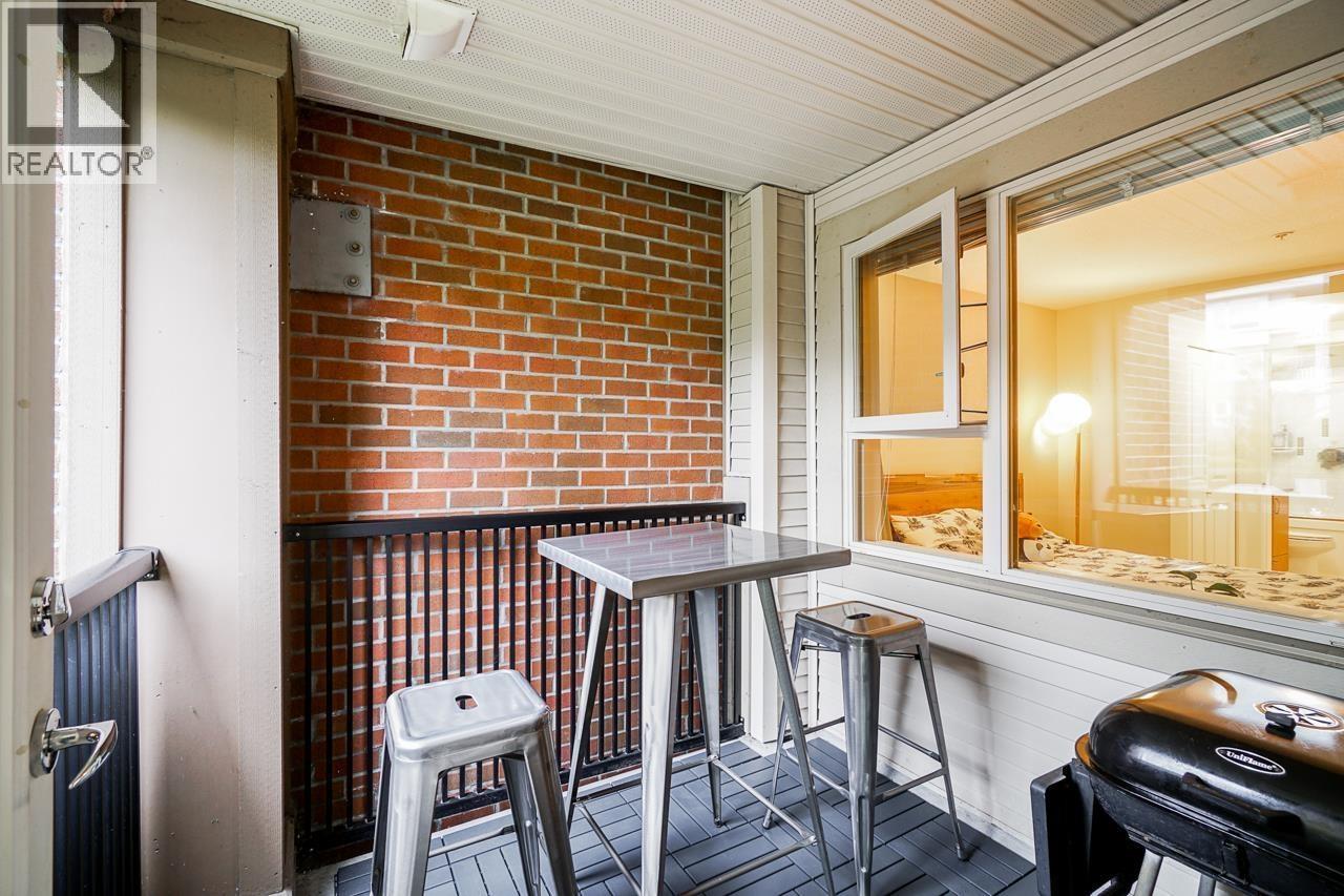 211 4728 Dawson Street Property Photo 18
