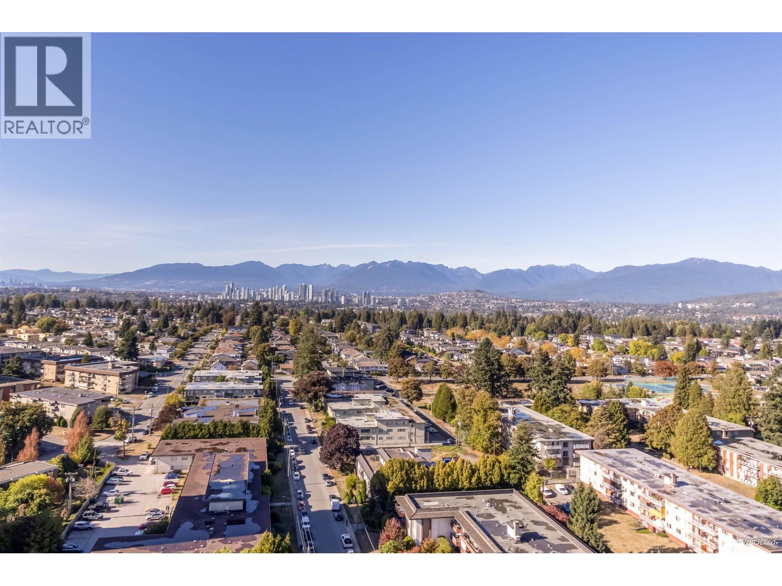 2211 7358 Edmonds Street Property Photo 3