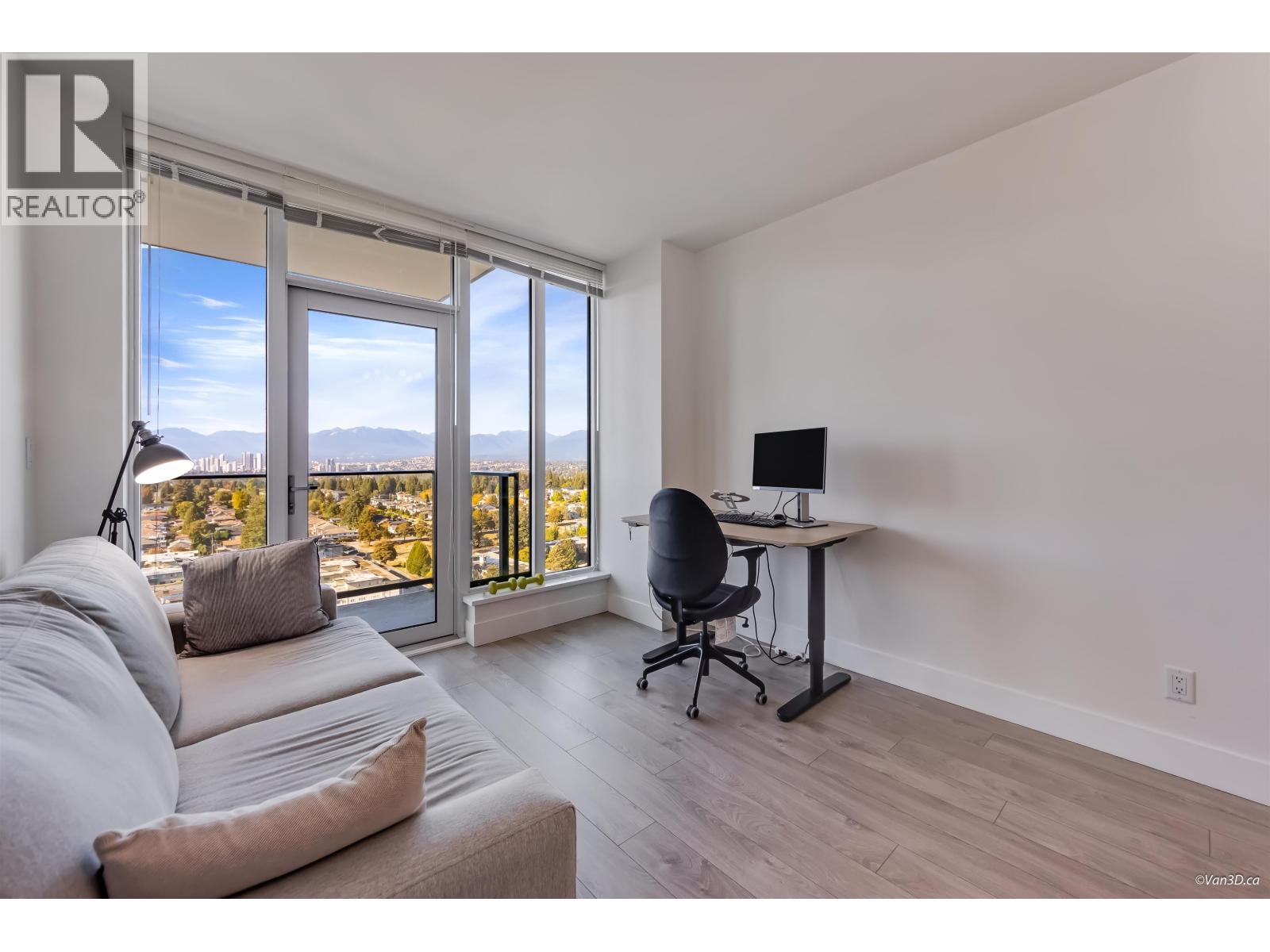 2211 7358 Edmonds Street Property Photo 11