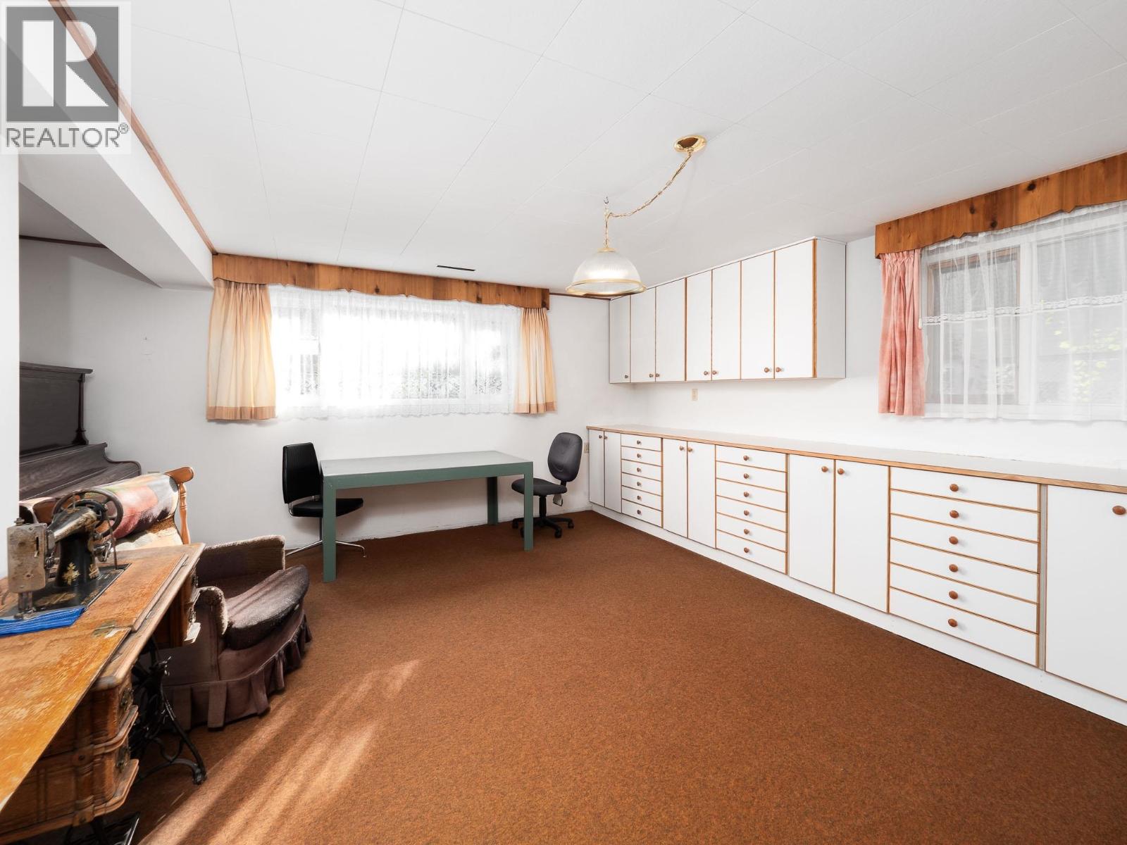 1688 Aintree Drive Property Photo 20