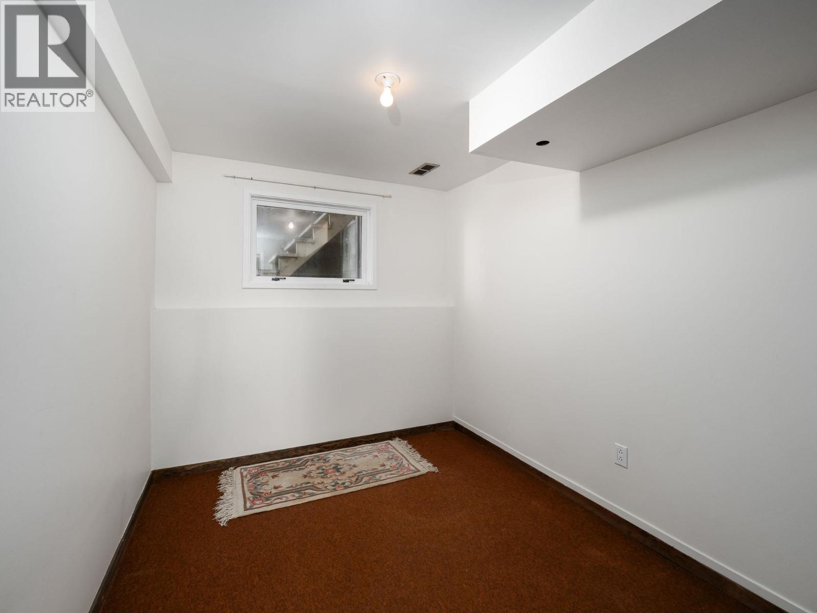 1688 Aintree Drive Property Photo 23