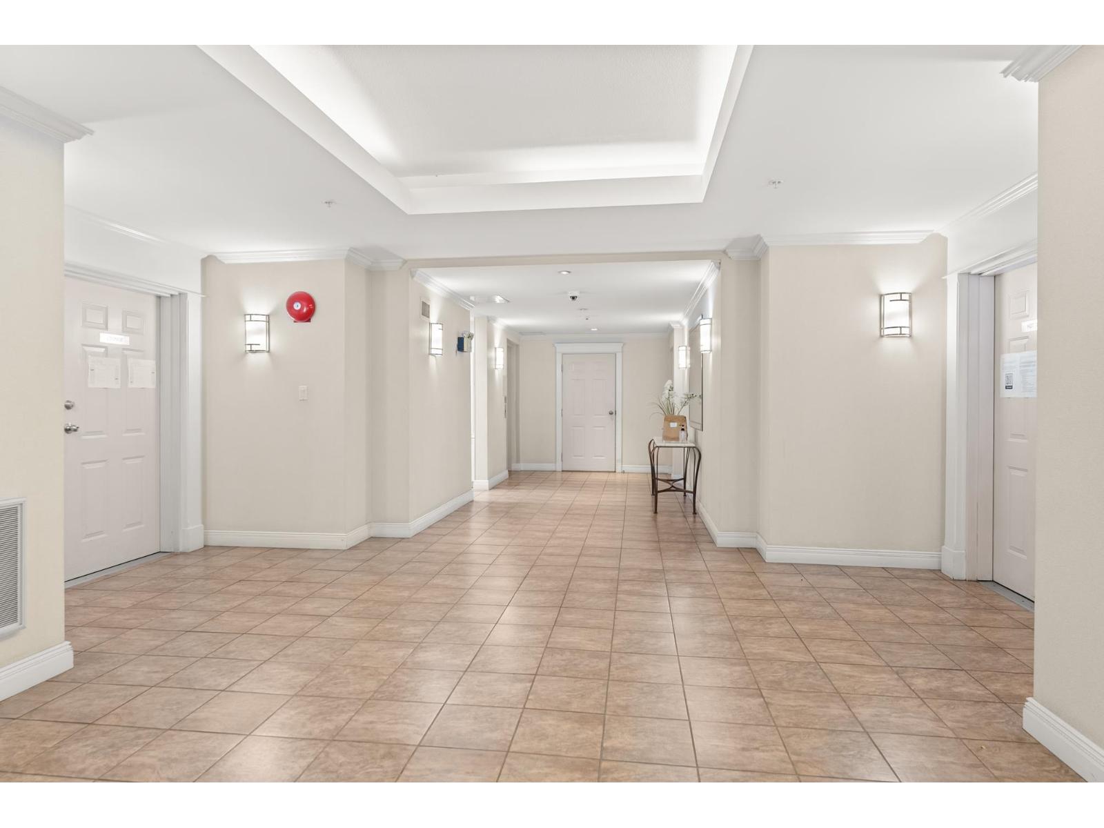323 15268 105 Avenue Property Photo 20